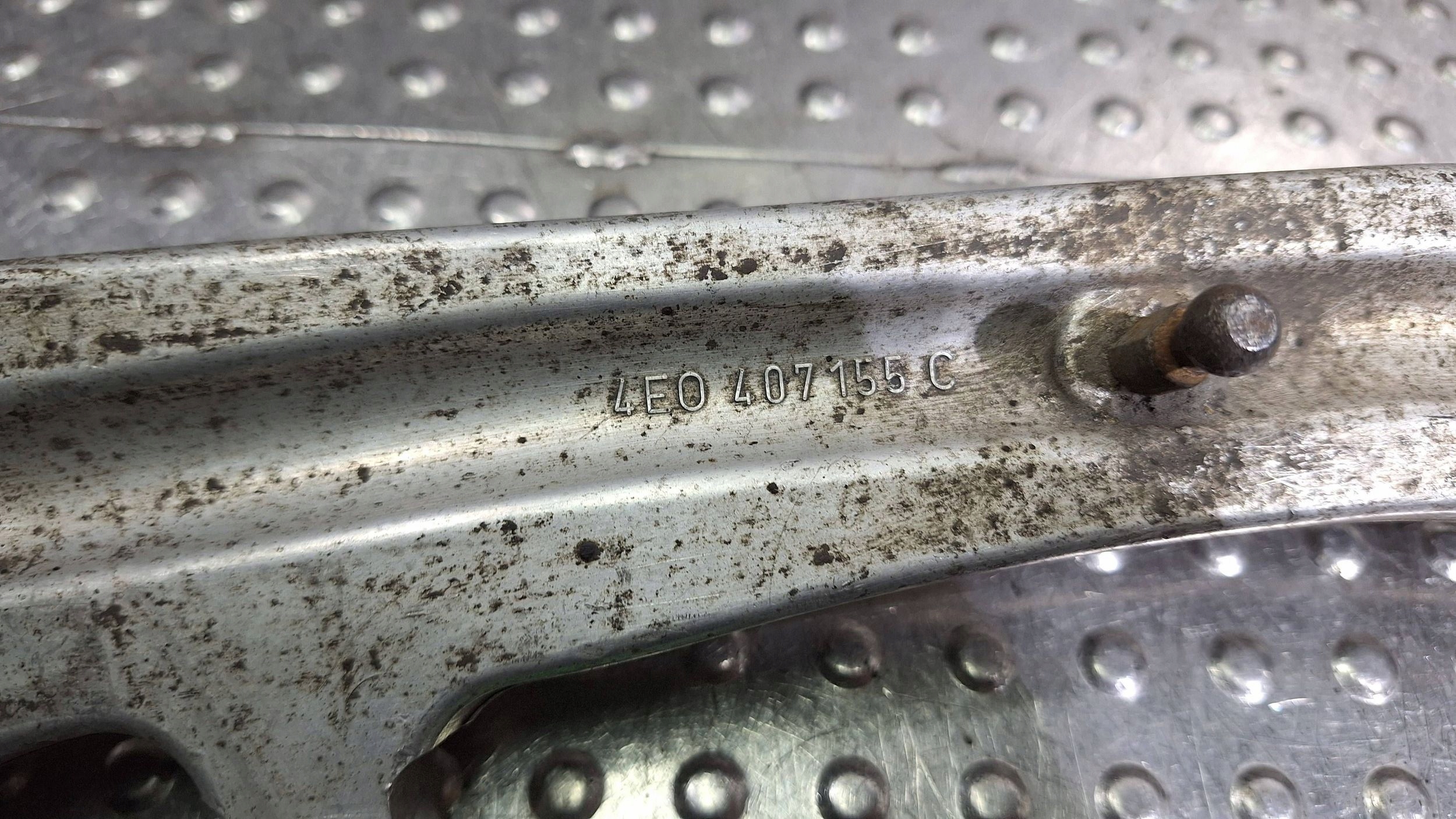 arm left front 4E0407155C AUDI A8 D3 BENTLEY CONTINENTAL GT GTC LIFT