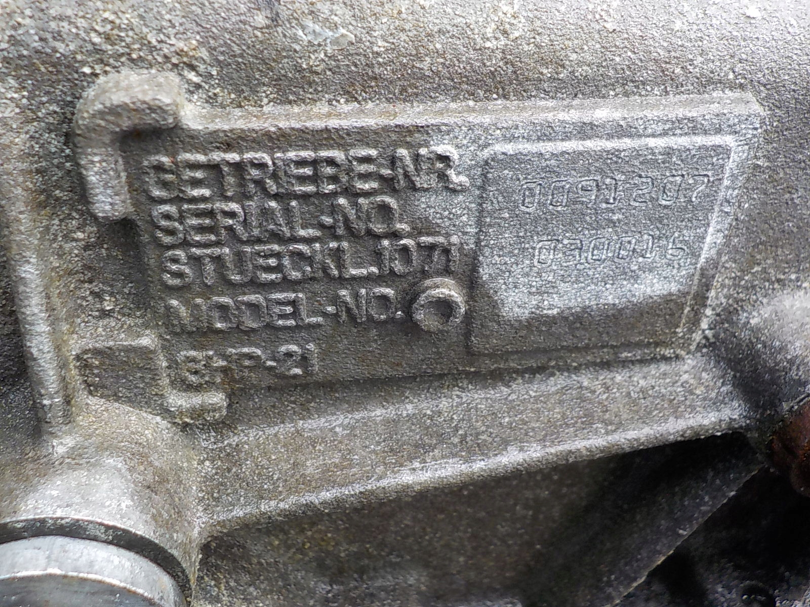 BMW 1 E81 E87 2.0 D gearbox, 6HP-21 7576182