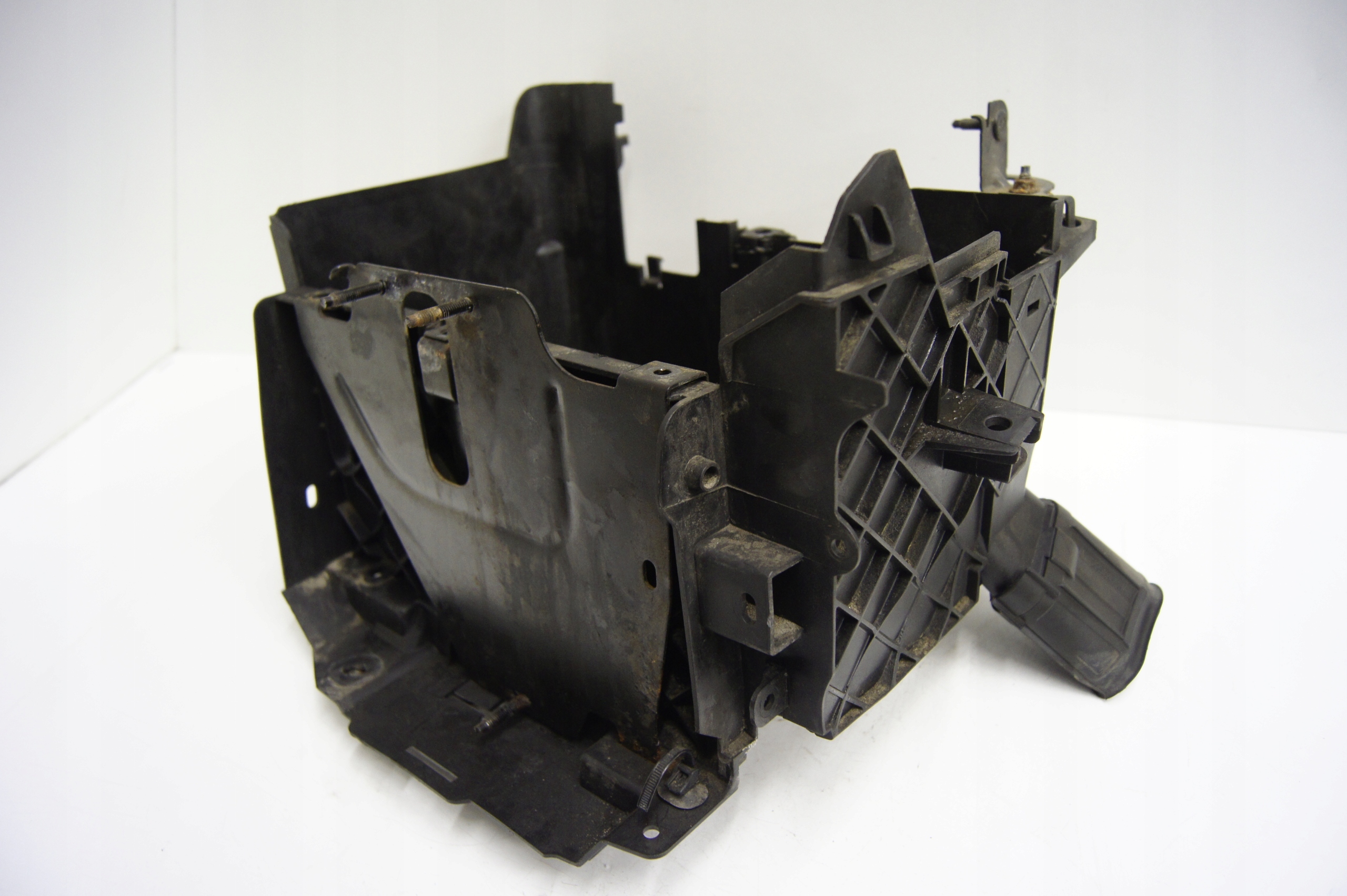 Obudowa akumulatora Vivaro B 1.6 DCI