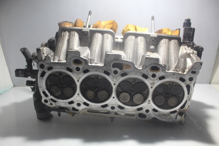 GŁOWICA SILNIKA TOYOTA AVENSIS II T25 2.0 Stan opakowania zastępcze