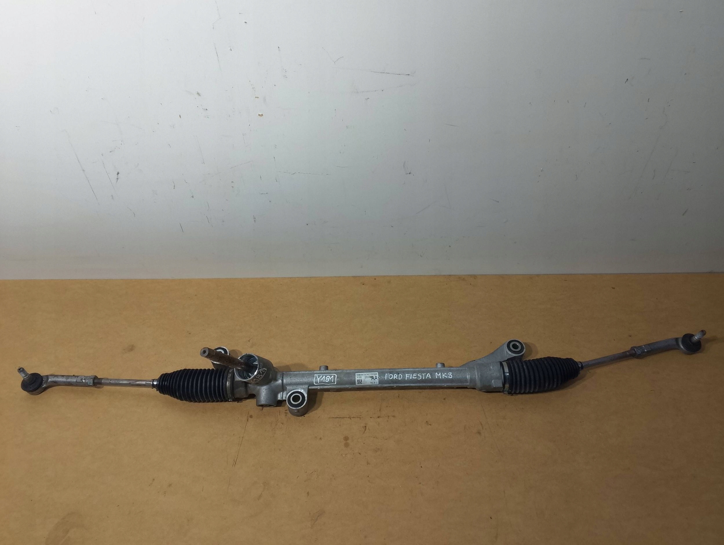 Ford Fiesta MK8 control H1BC3A500AA (Y181)