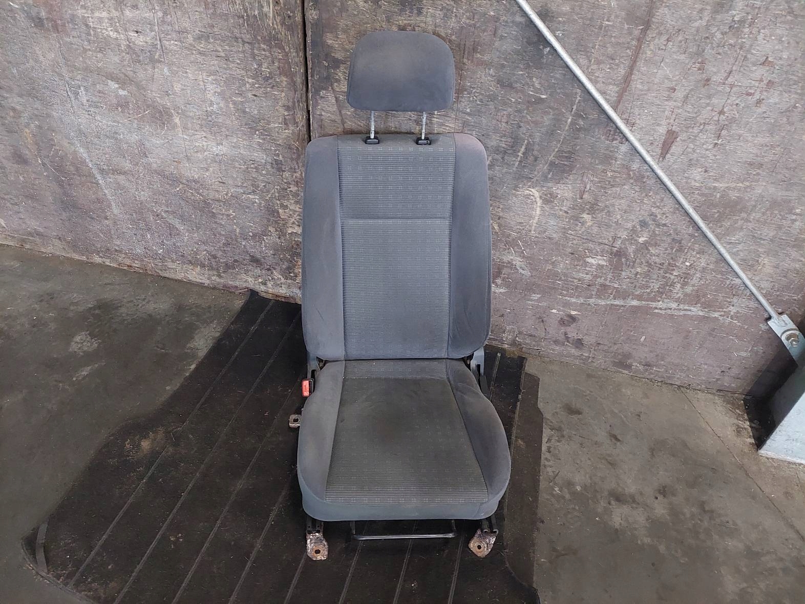 seat left front MITSUBISHI LANCER VII