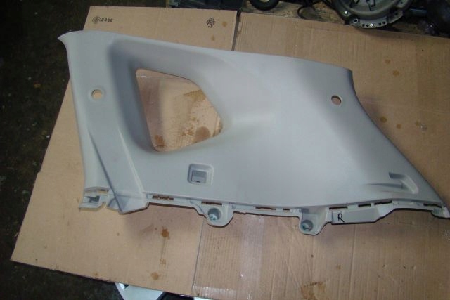 999995676750 - Nissan X-TRAIL T32 бекон оздоблення багажника ззаду