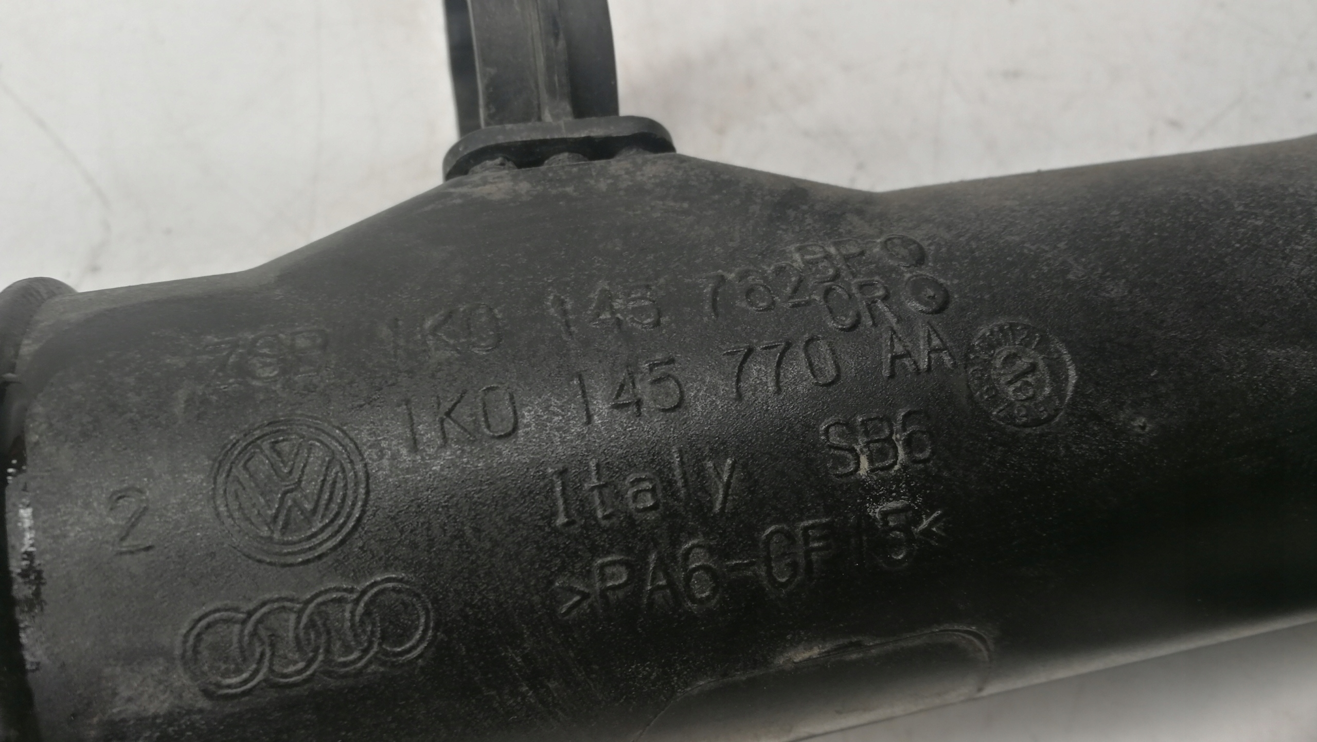 trouba hadice intercoolera AUDI VW 1.9 TDI 1K0145762CR