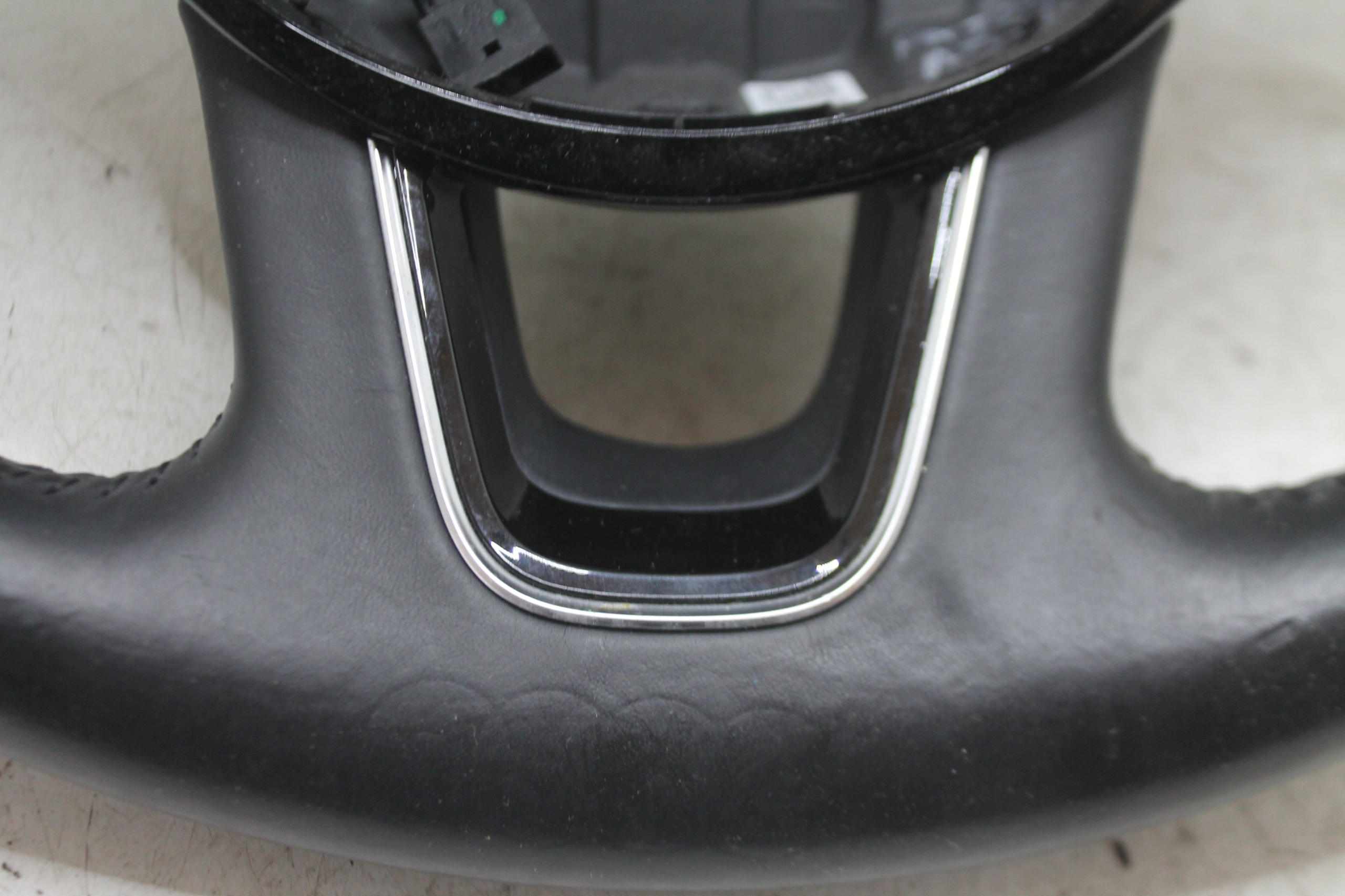 steering wheel, leather black CHROM MULTI AUDI Q3 and 8U LIFT 14-18
