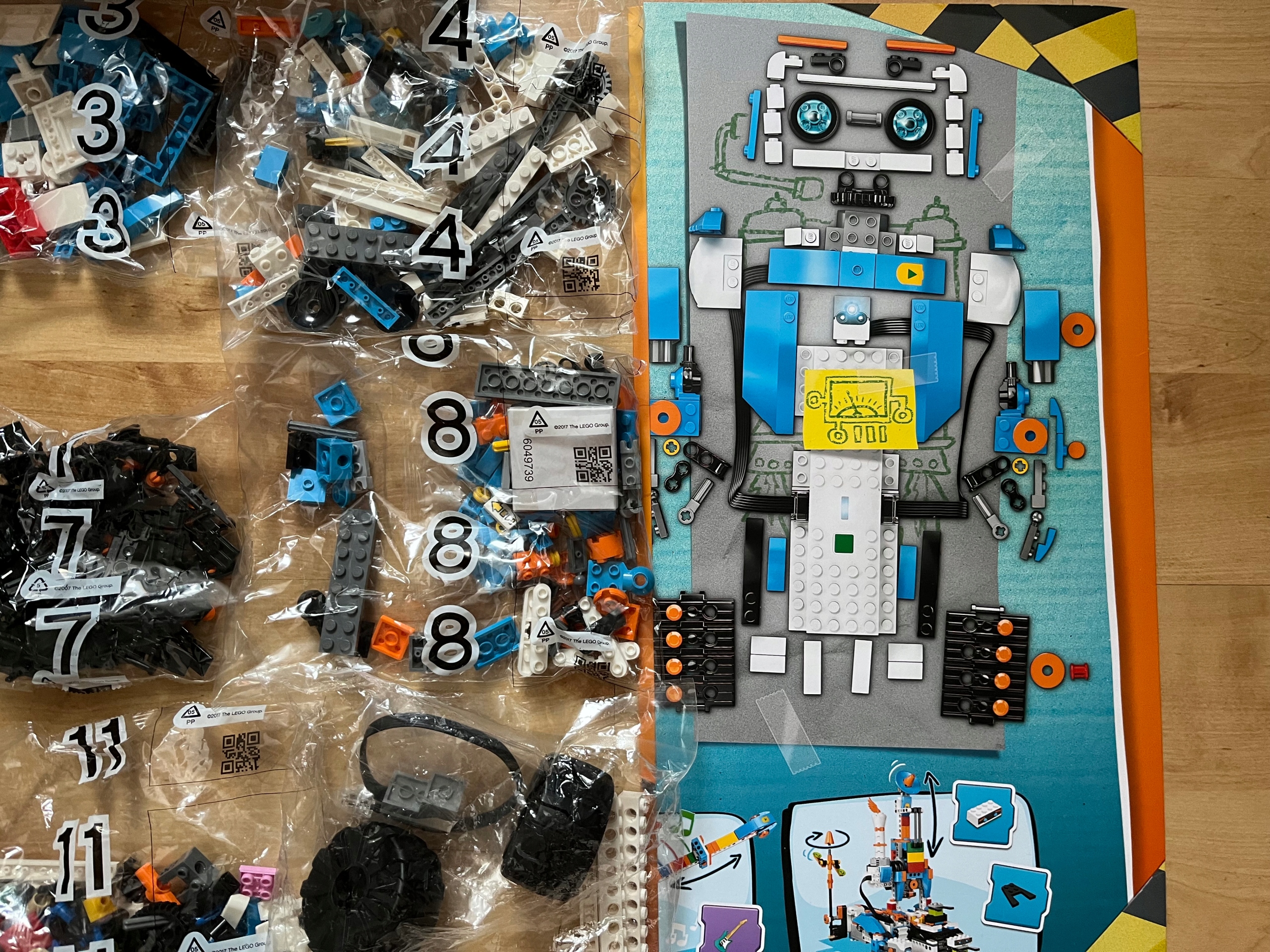 KLOCKI LEGO Boost 17101 Zestaw kreatywny Numer produktu 17101