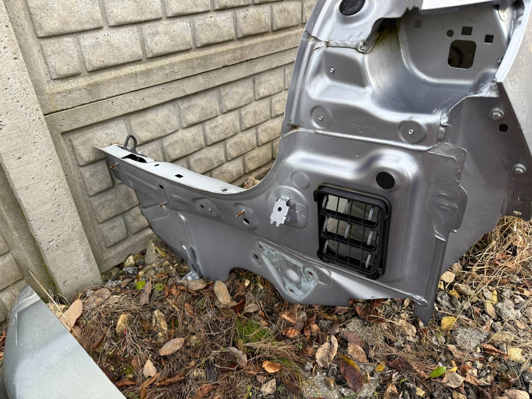 Opel Mokka B quarter rear right fender pillar
