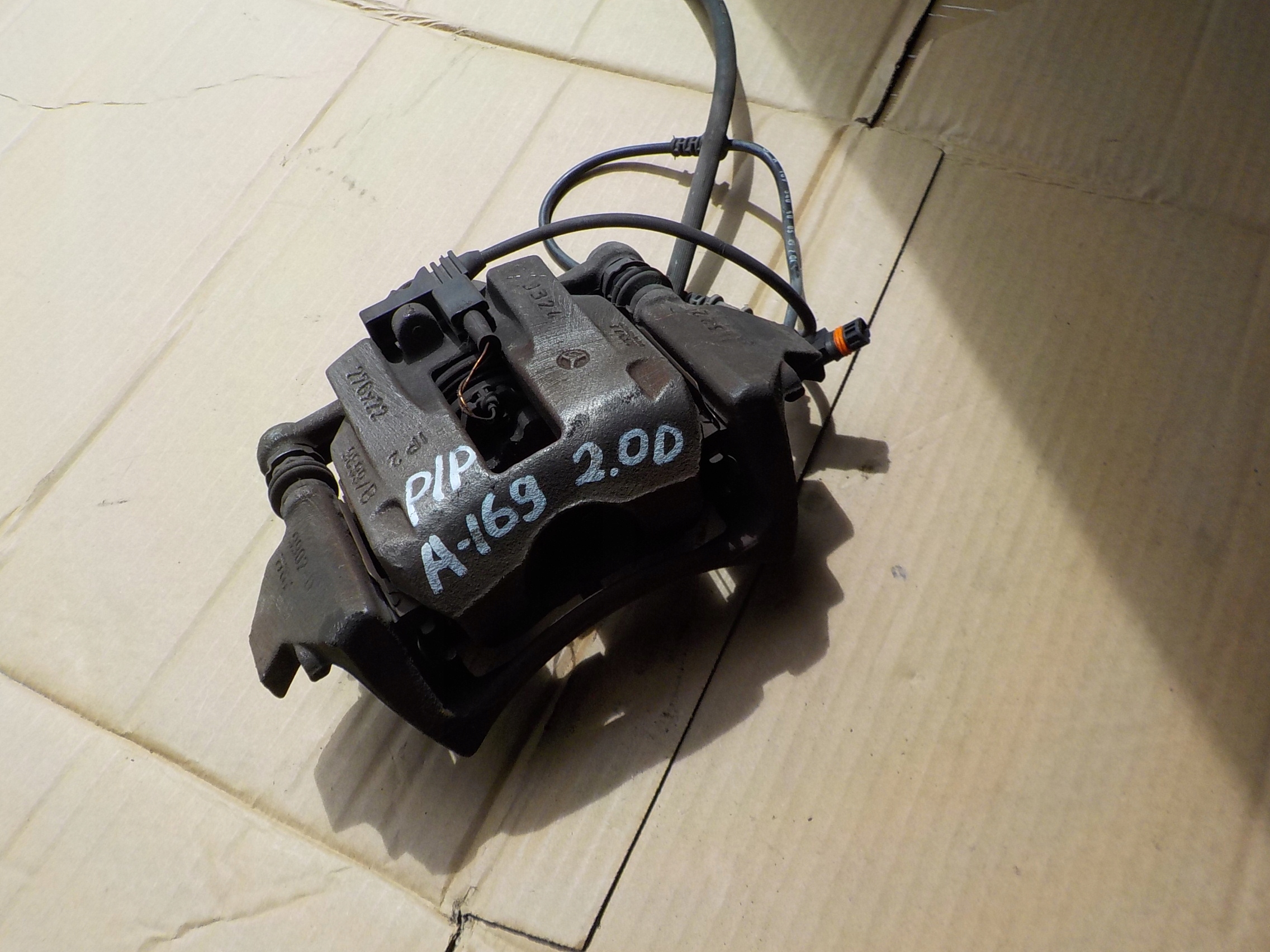 caliper right front mercedes w169 2,0 cdi 2010r