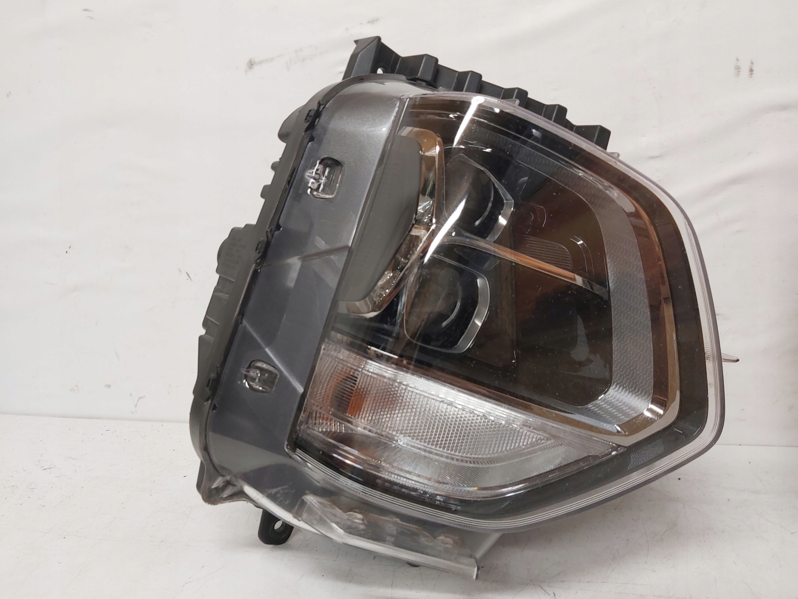 LAMPA PRZÓD LEWA PRAWA HYUNDAI SANTA FE Producent części Hyundai OE