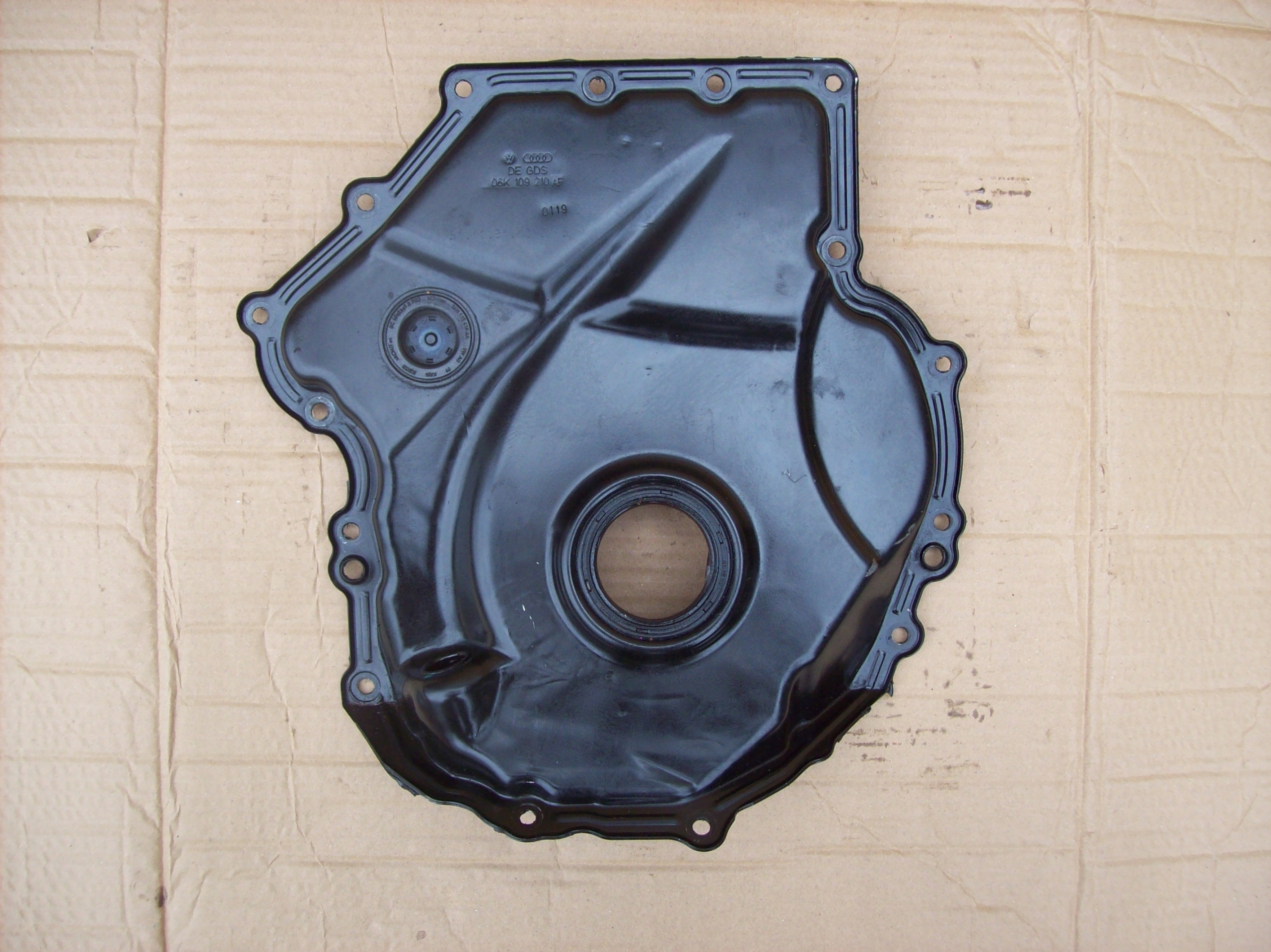 06K109210AF - VW AUDI A4 A5 A6 корпус ГРМ 2.0 TFSI DLV