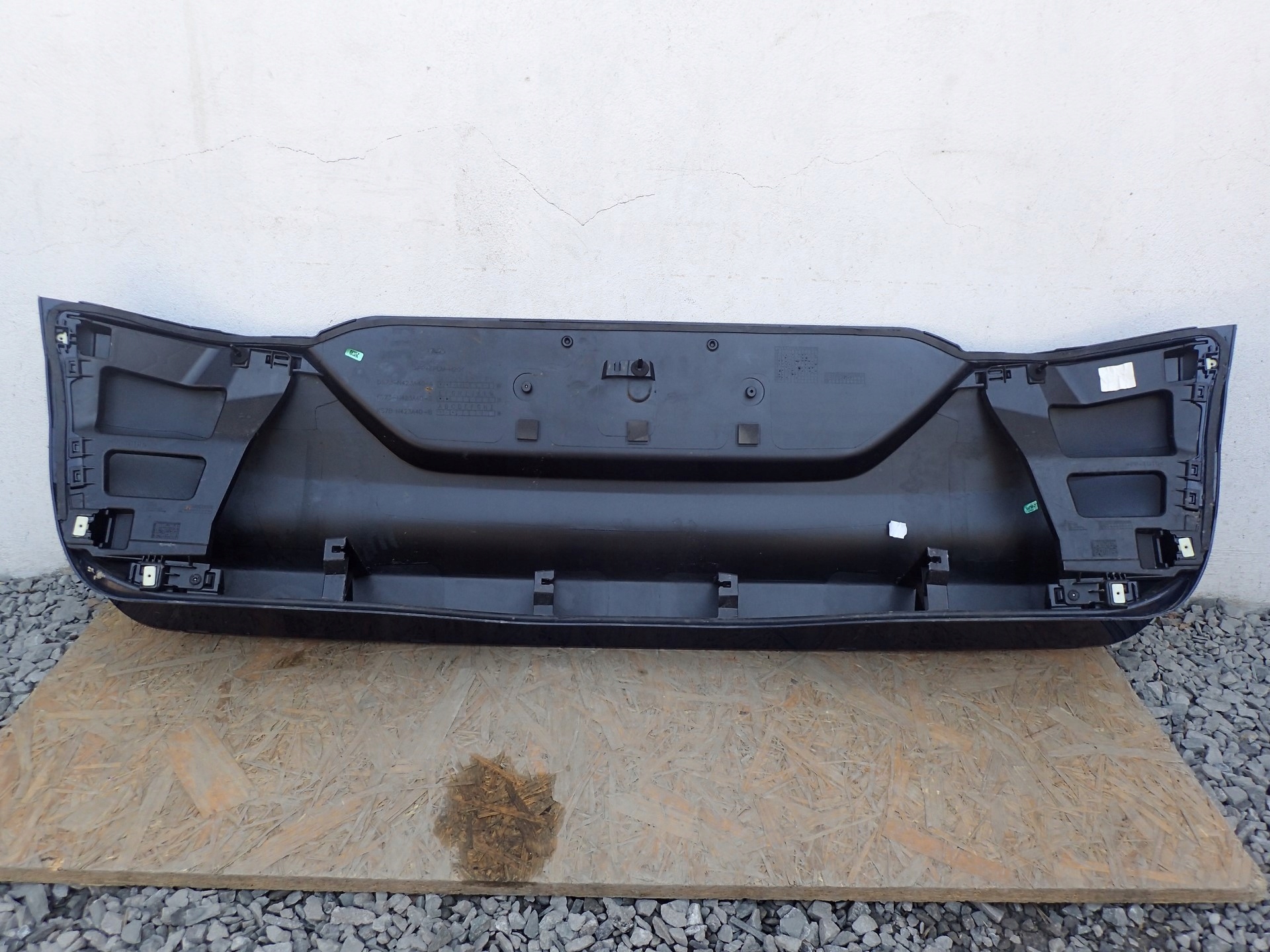 COUVERTURE DU CAPOT FORD MONDEO MK5 KOMBI 2014