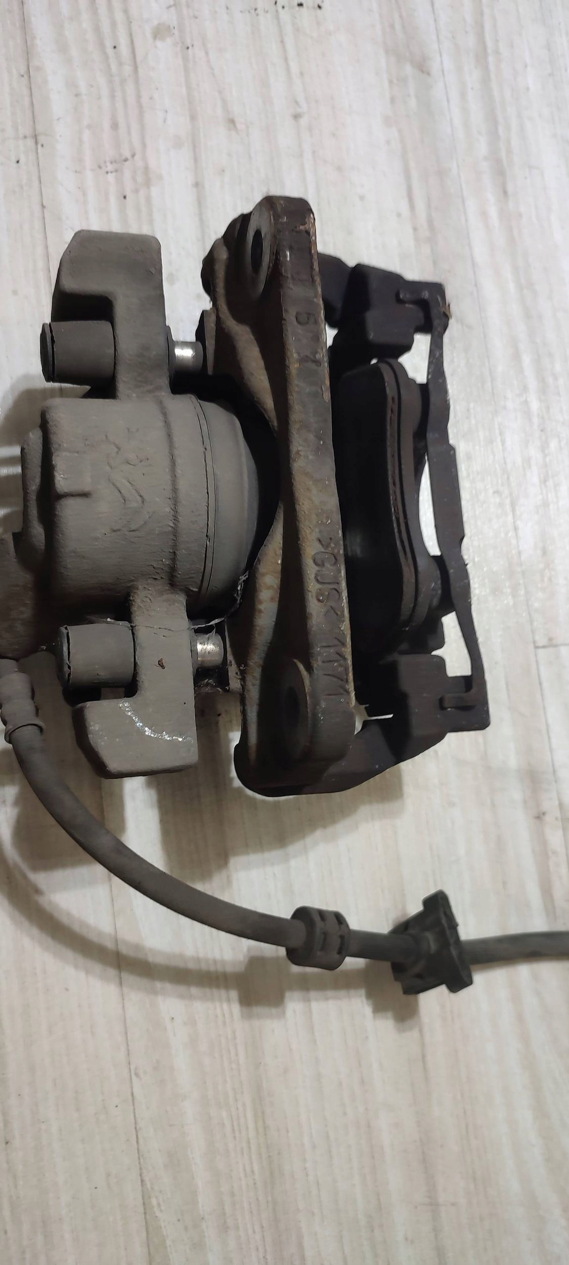 caliper brake front front side left Peugeot Rifter