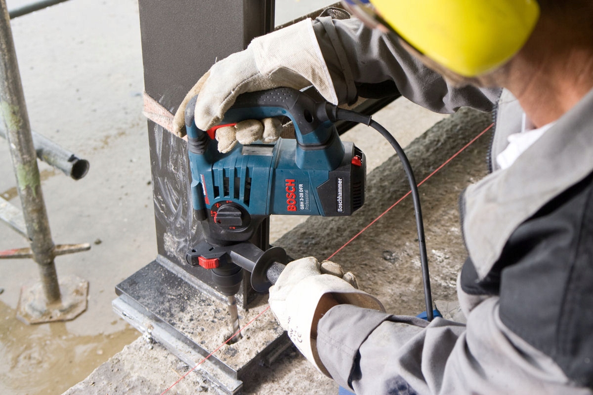 MŁOTOWIERTARKA GBH 3000 BOSCH + OSPRZĘT Maksymalna liczba udarów 4000