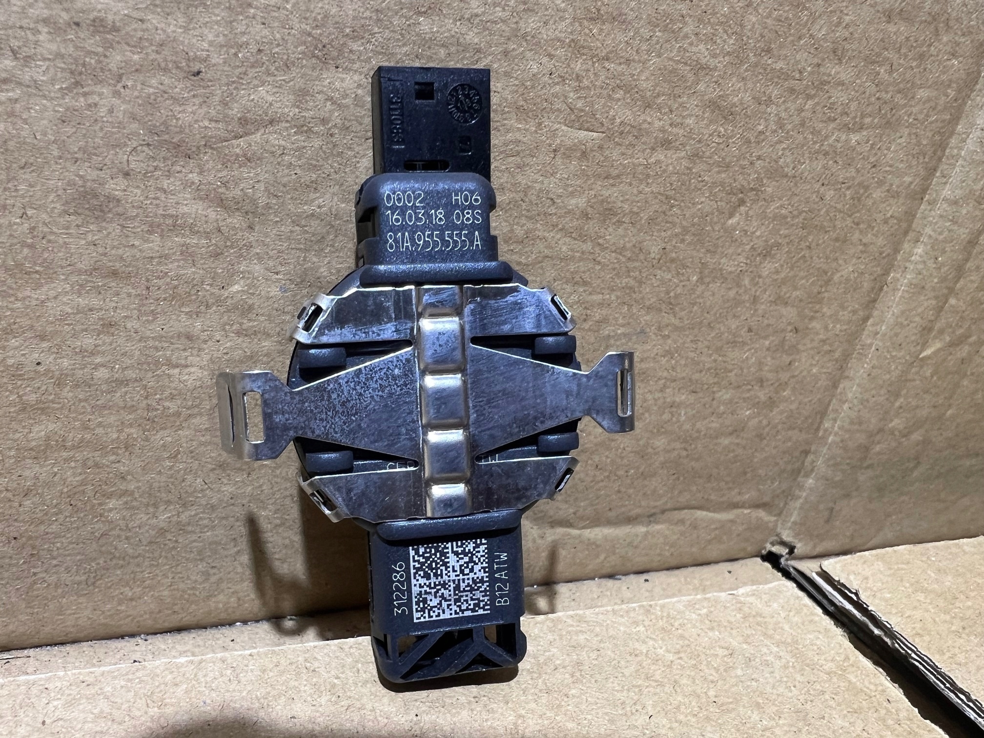 AUDI Q5 SQ5 80A sensor SENSOR rain 81A955555A