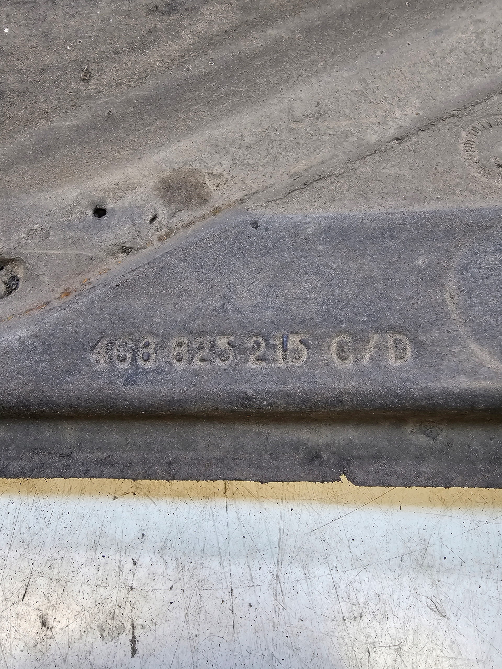 Blende Abdeckung abdeckung Unterfahrschutz links heck AUDI A6 C7 A7 4G8825215C *1*