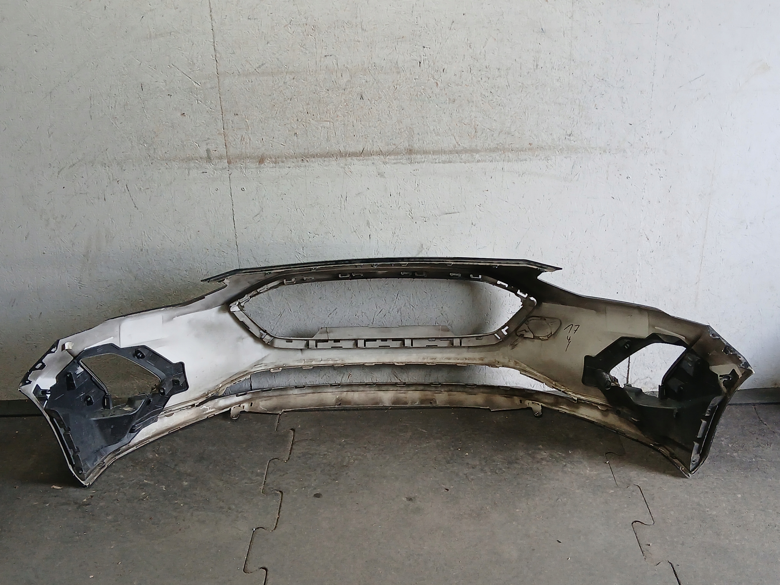 nárazník předek FORD FOCUS MK4