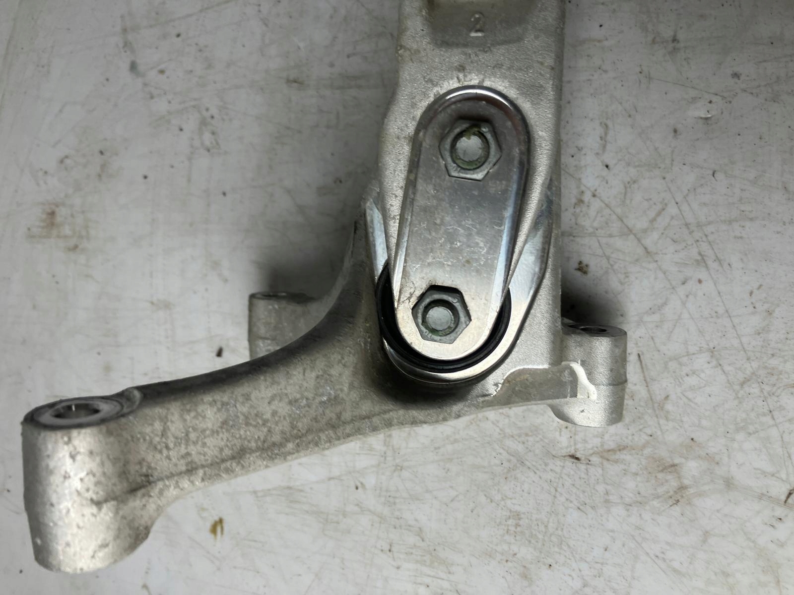 holder engine mount left front TESLA MODEL S