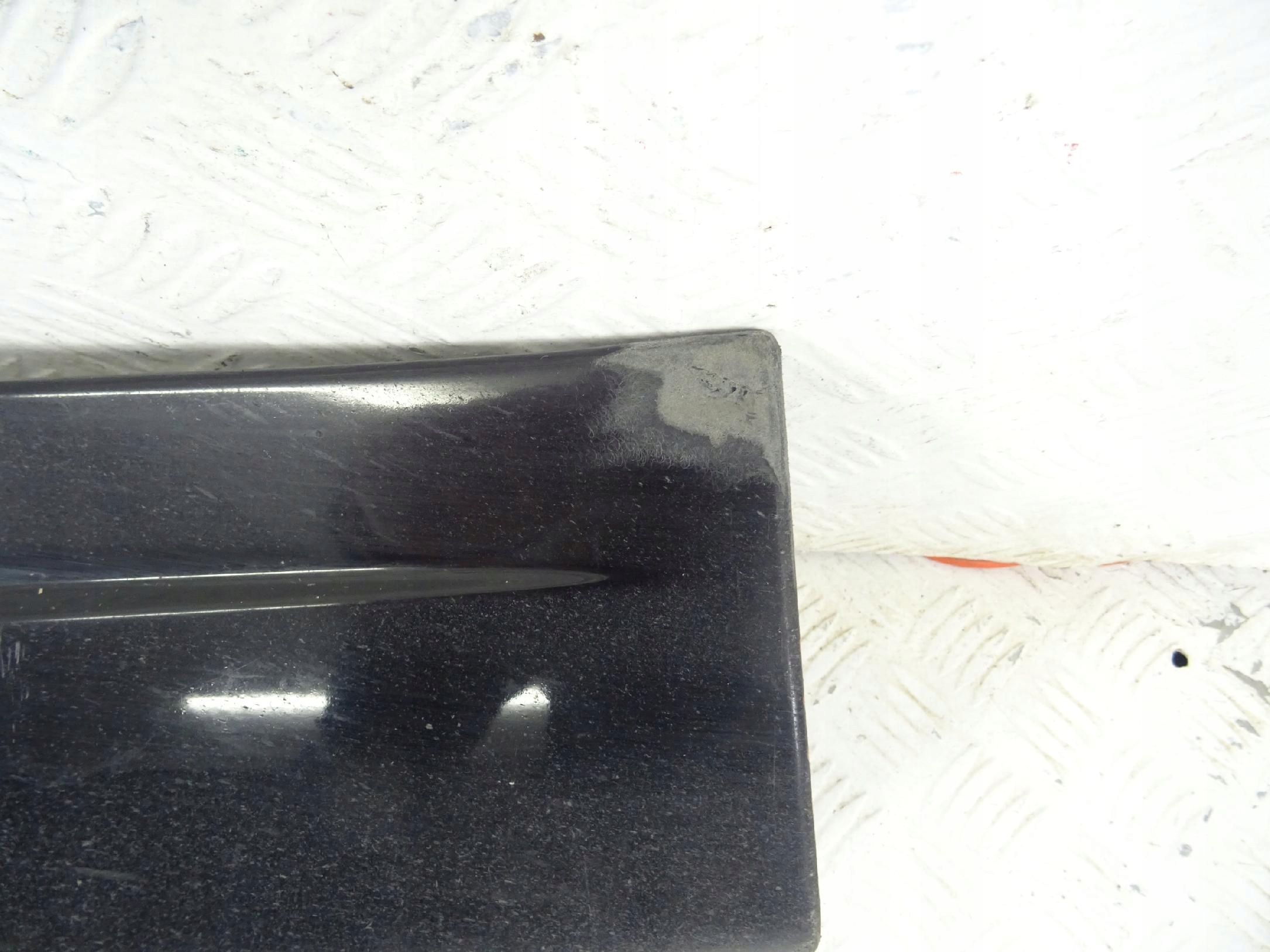 Jaguar XK XKR moulding threshold right