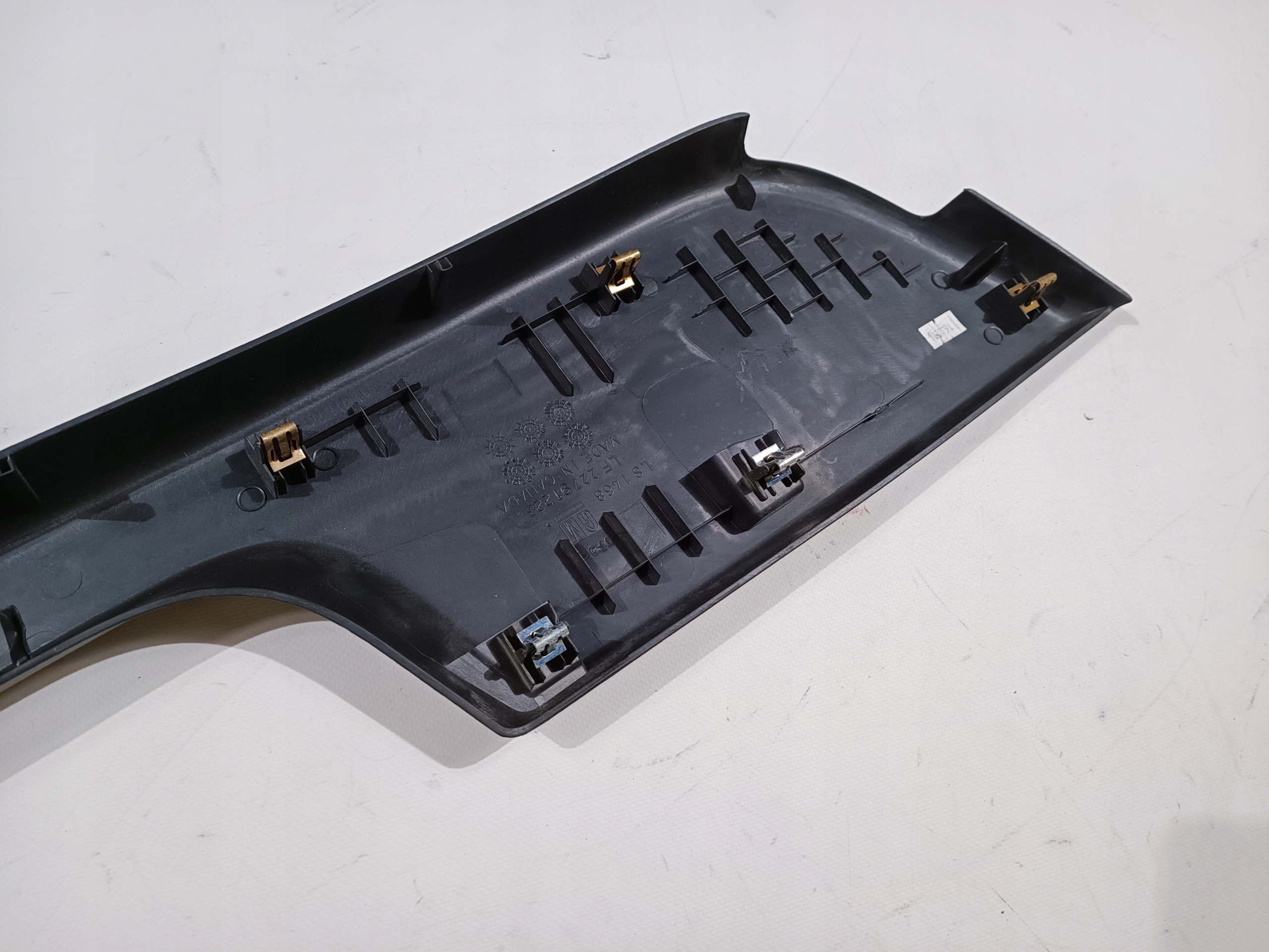side rear part left cover upper Chevrolet Camaro 10