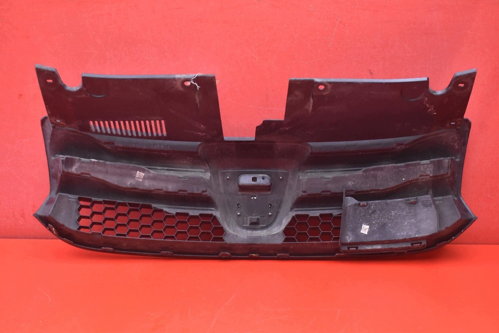 front prekladgrill black 623107634R DACIA SANDERO 2 II 13-16