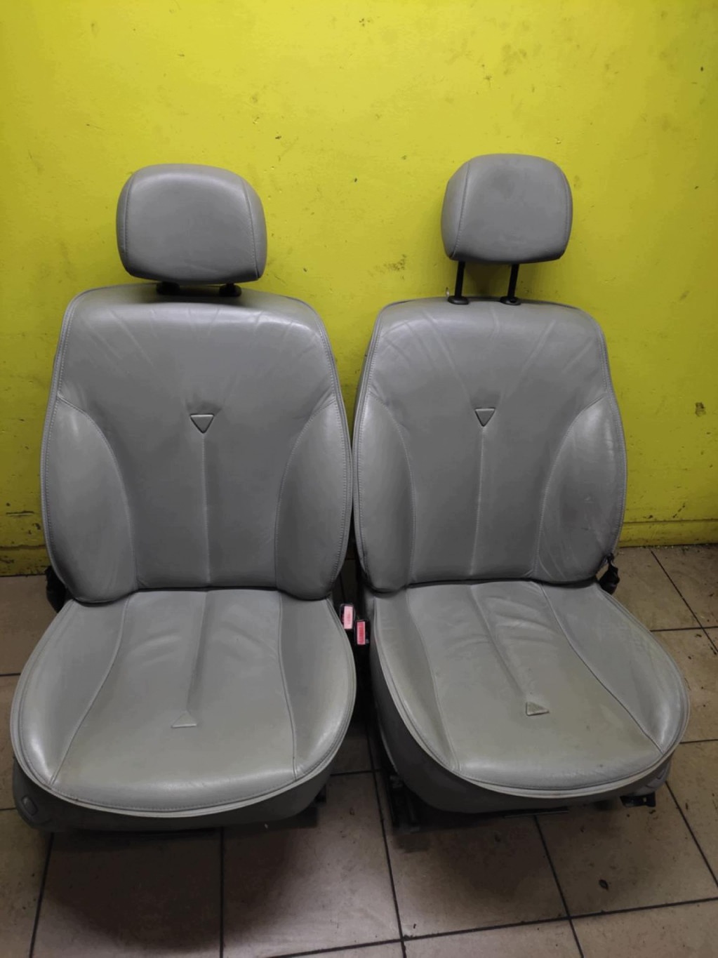 RENAULT LAGUNA II FOTELE eleje