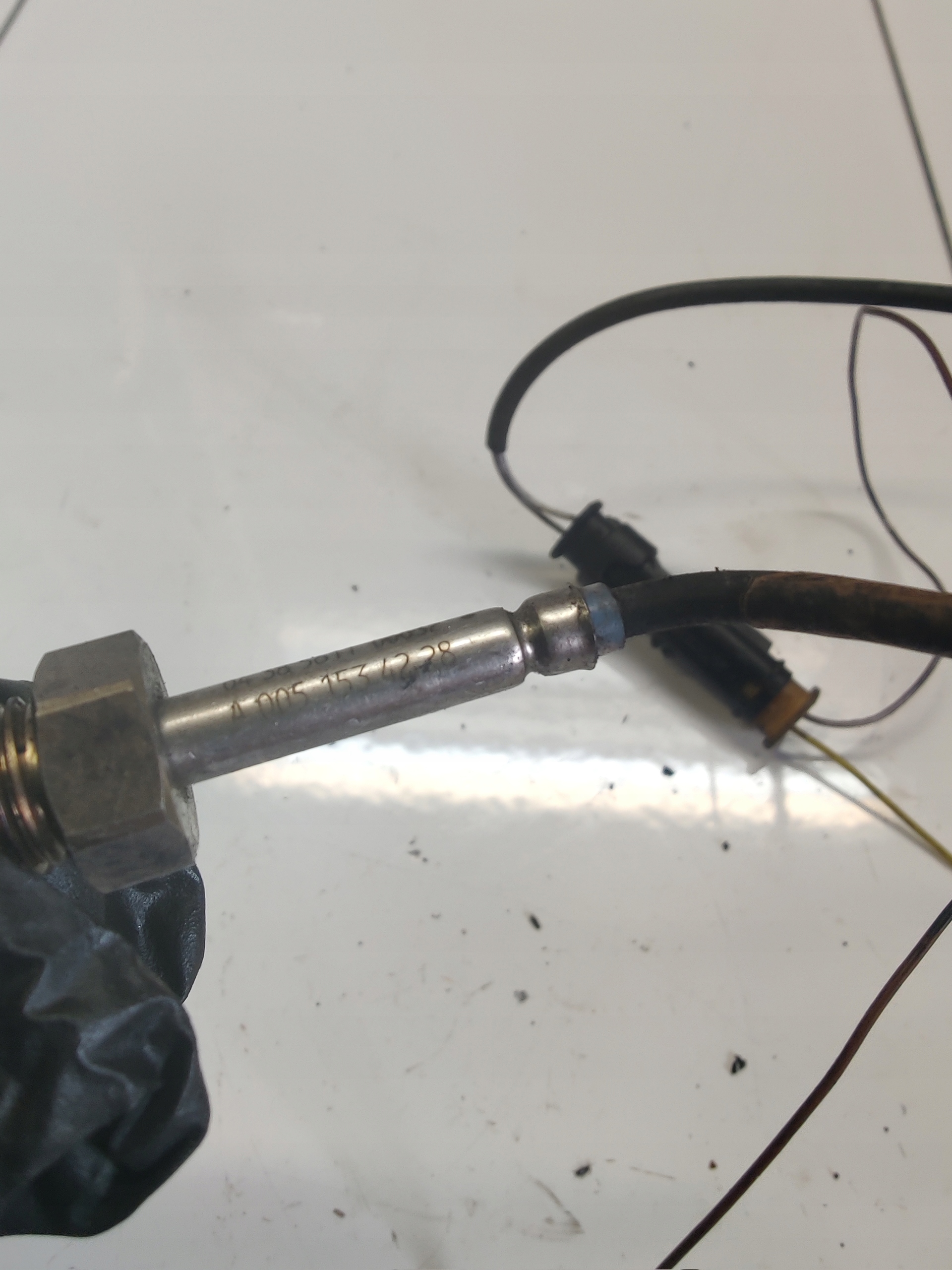 MERCEDES C W203 2.2CDI Sensor TEMPERATURY Gase A0051534228