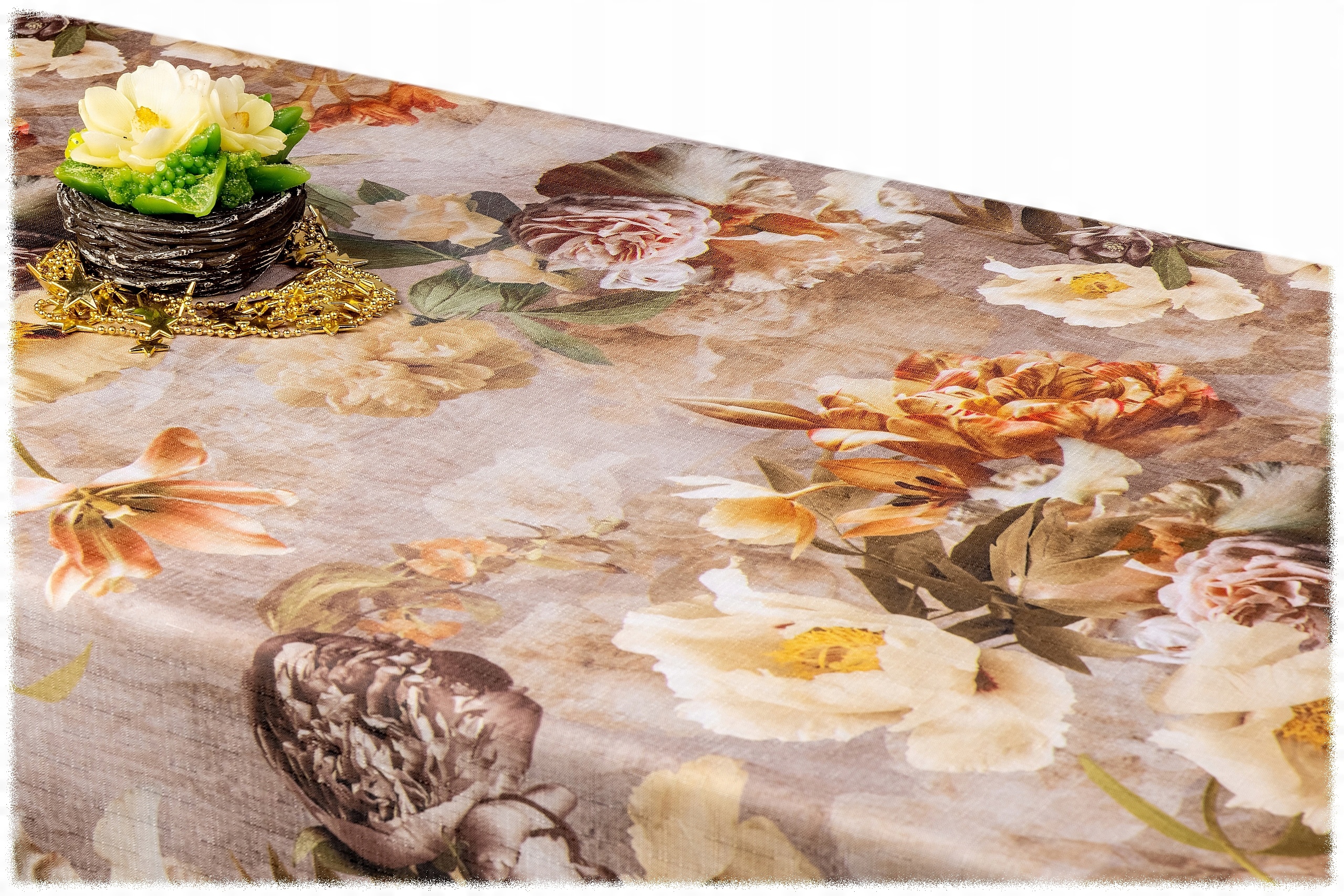 

Plamoodporny obrus Kwiaty w011 140x310 biały Styl