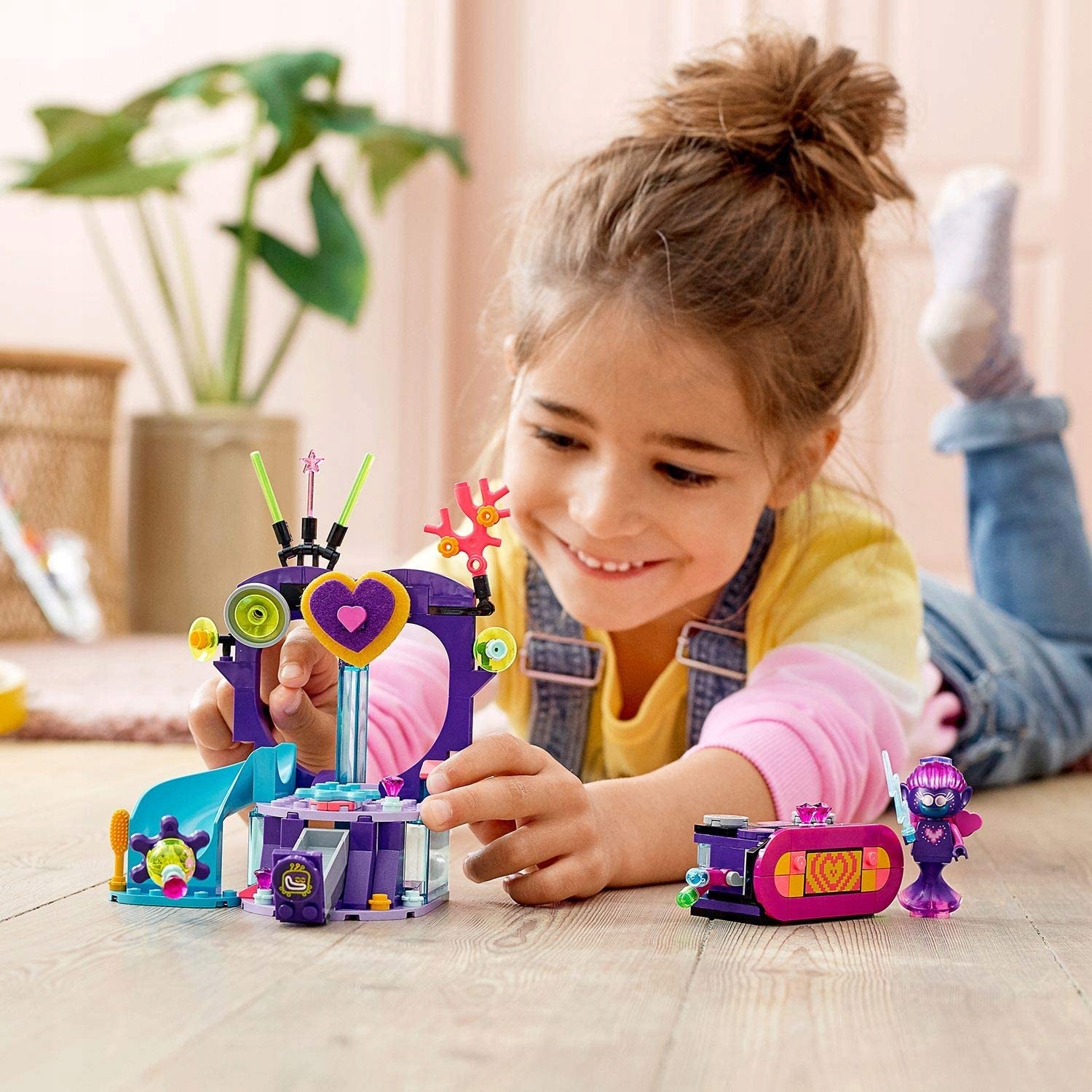 KLOCKI LEGO TROLLS 41250 IMPREZA TECHNO NA RAFIE EAN (GTIN) 5702016616767