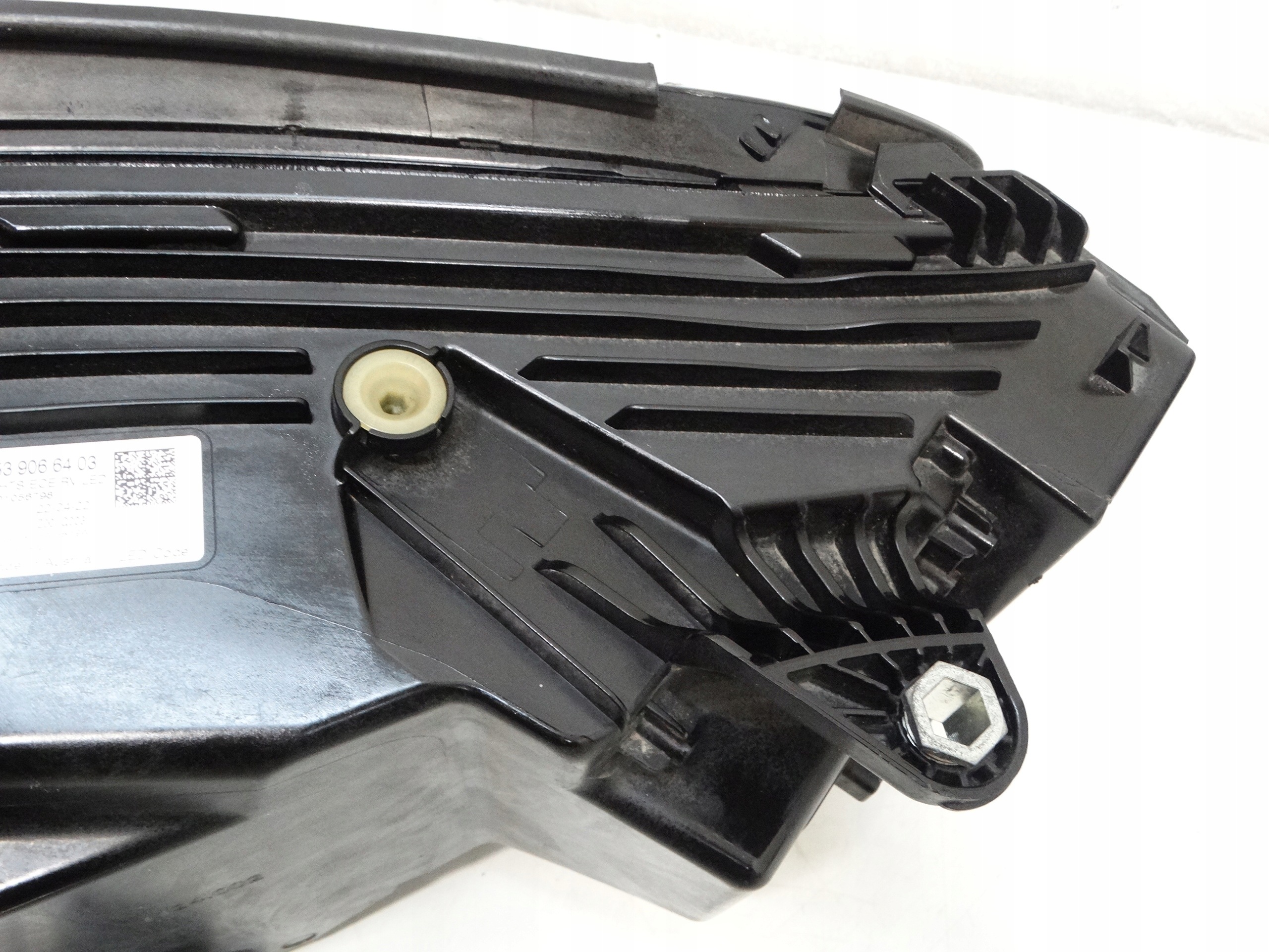 light REFLEKTOR FULL LED right front MERCEDES GLC W253 A2539066403