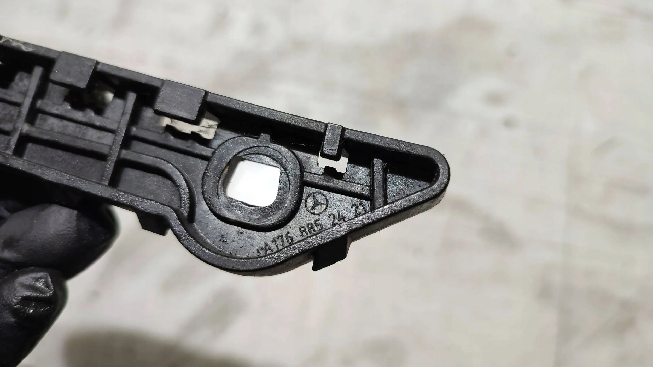 Mercedes-Benz A W176 2017 front side right bumper bracket