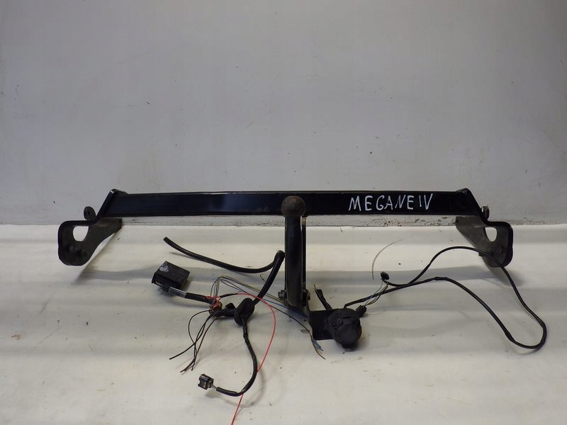 HAK HOLOWNICZY RENAULT MEGANE IV 8201591078