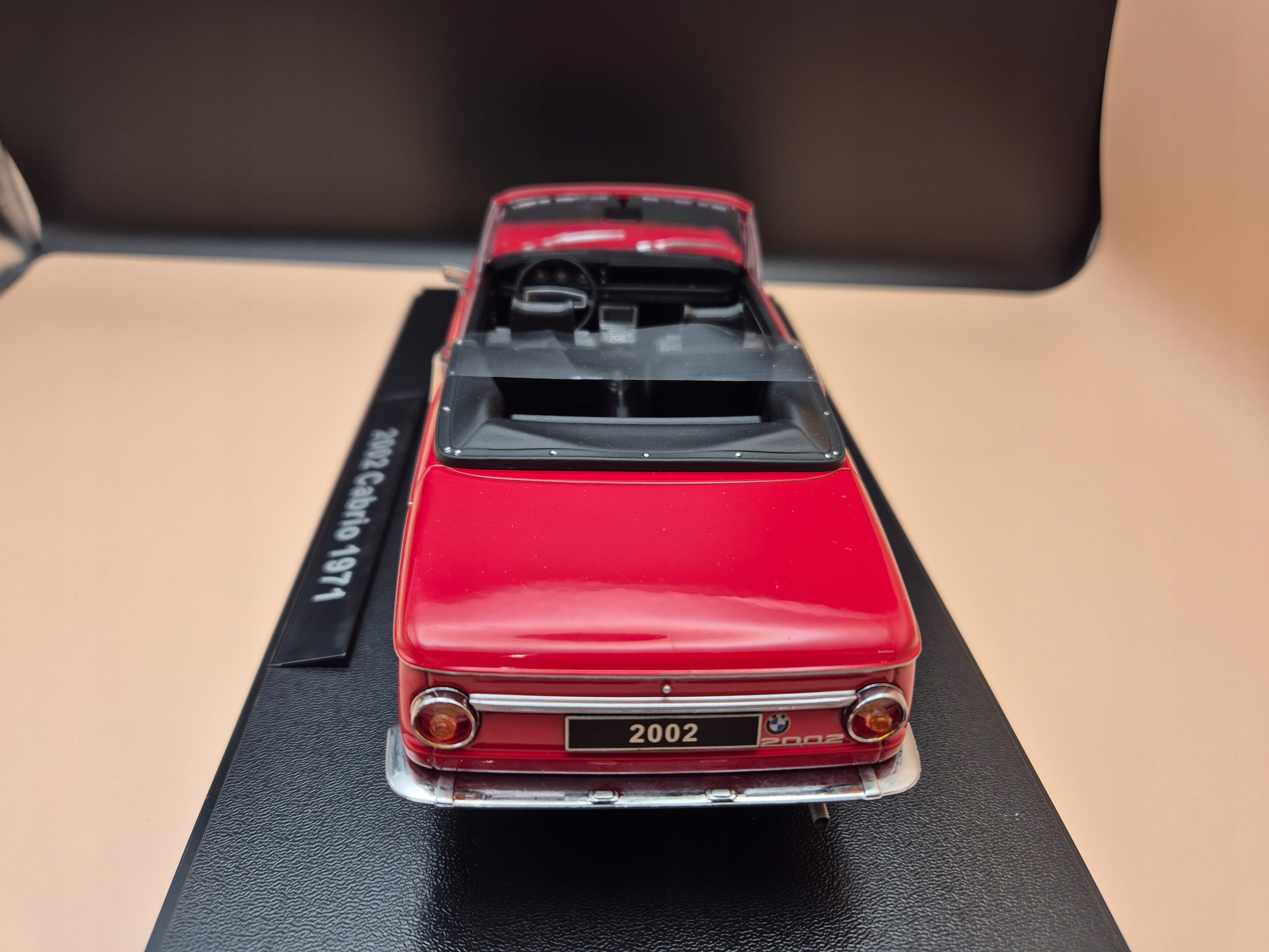 KK SCALE BMW 2002 Cabriolet 1971 RED 1:18 Marka KK-Scale