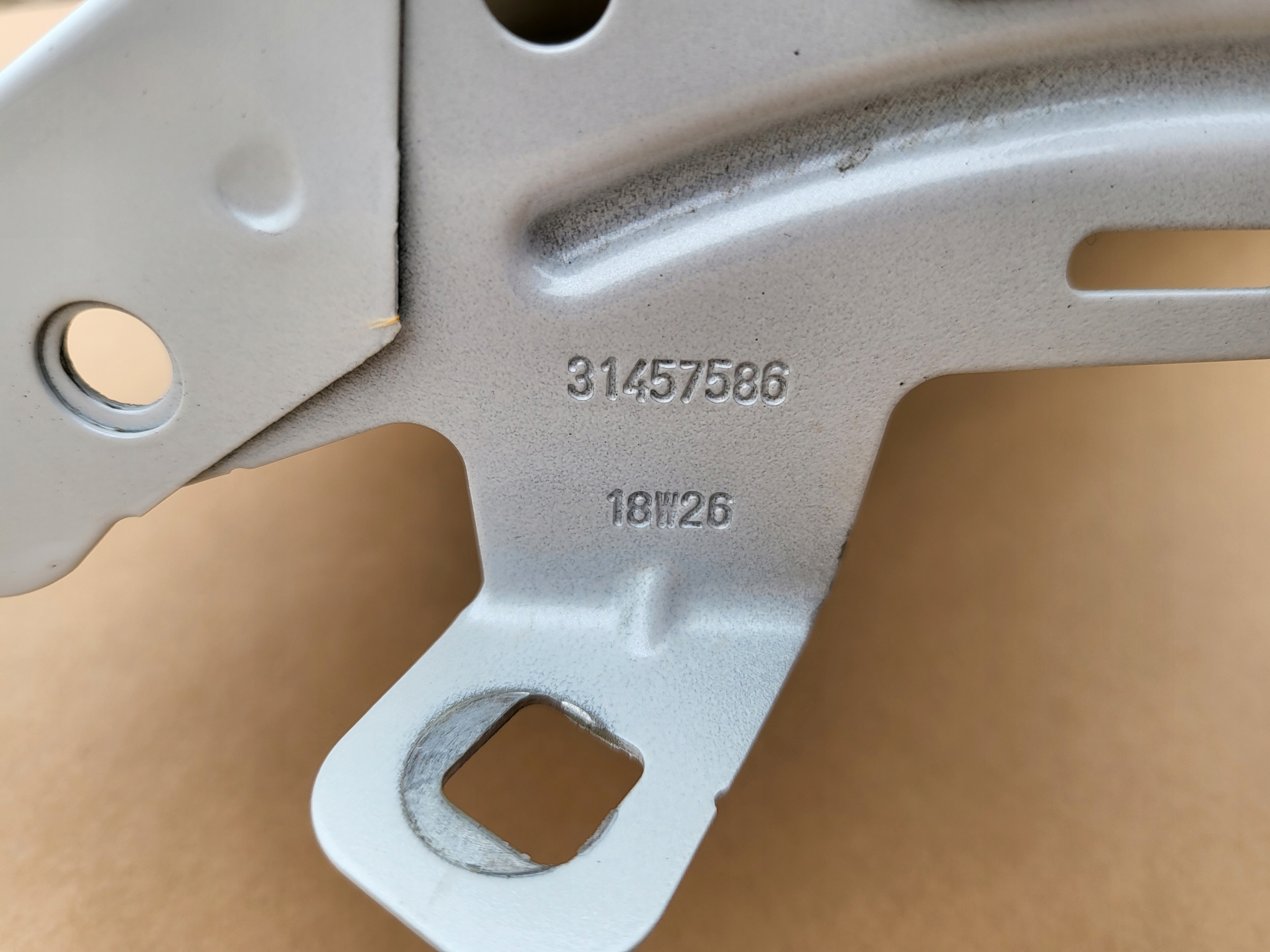 sinistra parafango VOLVO XC40 spoiler-IN HYBRID colore 707