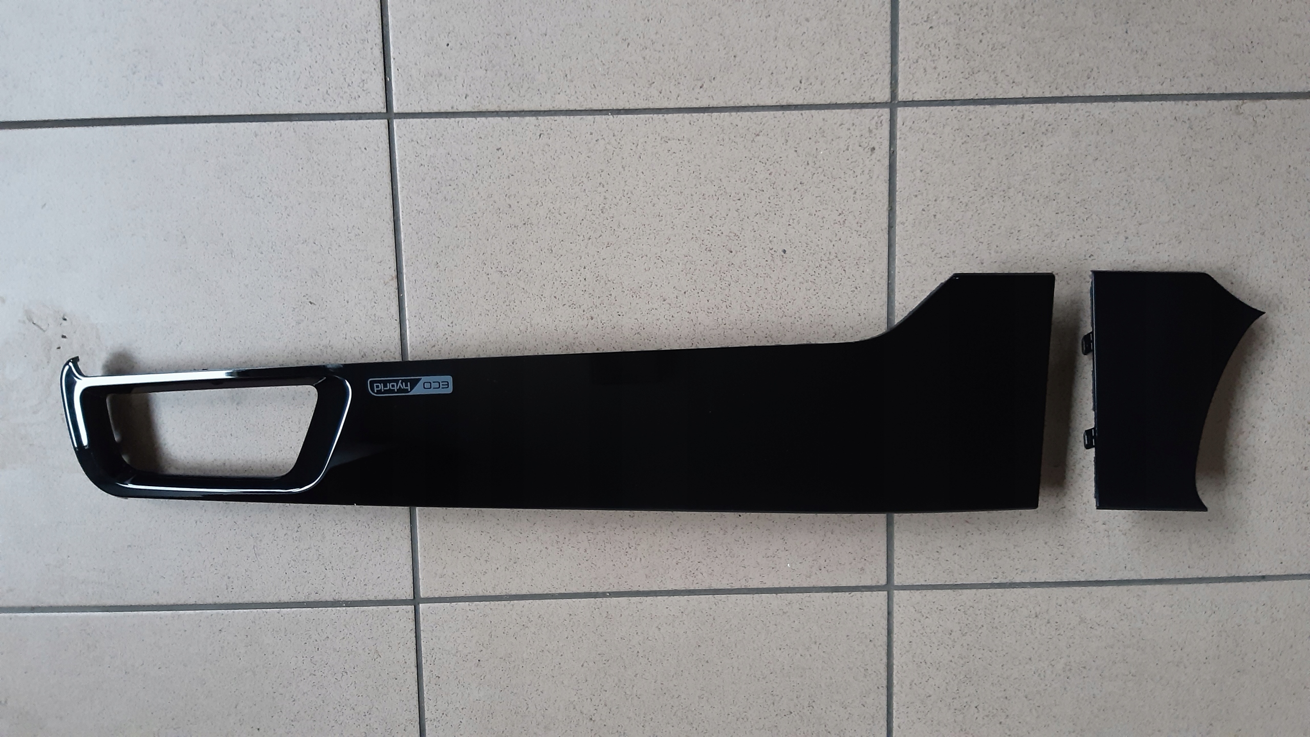 KIA NIRO 2020- РЕСТАЙЛИНГ РАМКА НАКЛАДКА КОНСОЛИ ОФОРМЛЕНИЕ