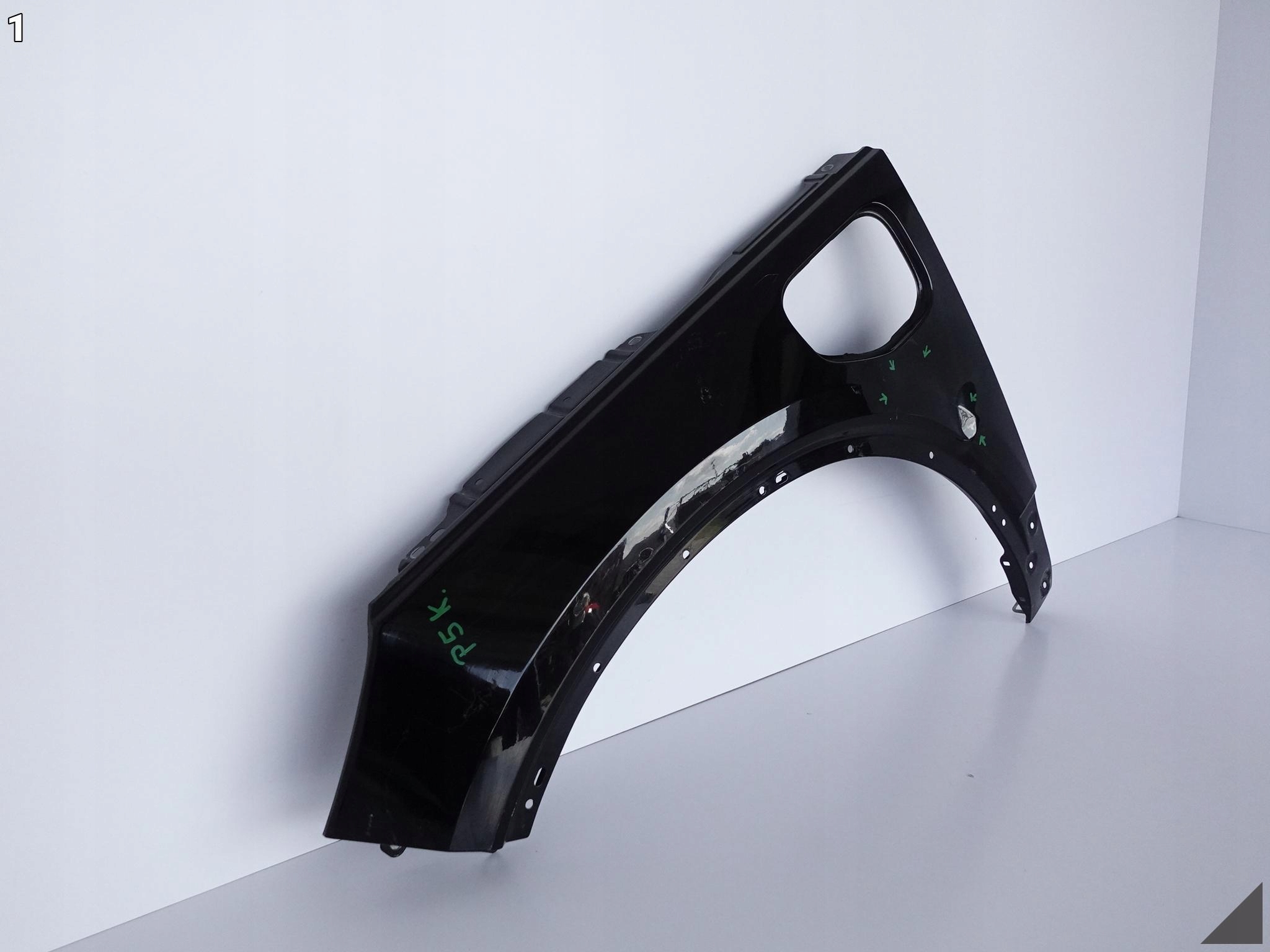 VOLVO XC40 RECHARGE SPOILER-IN HYBRID 17-22 PARAFANGO L