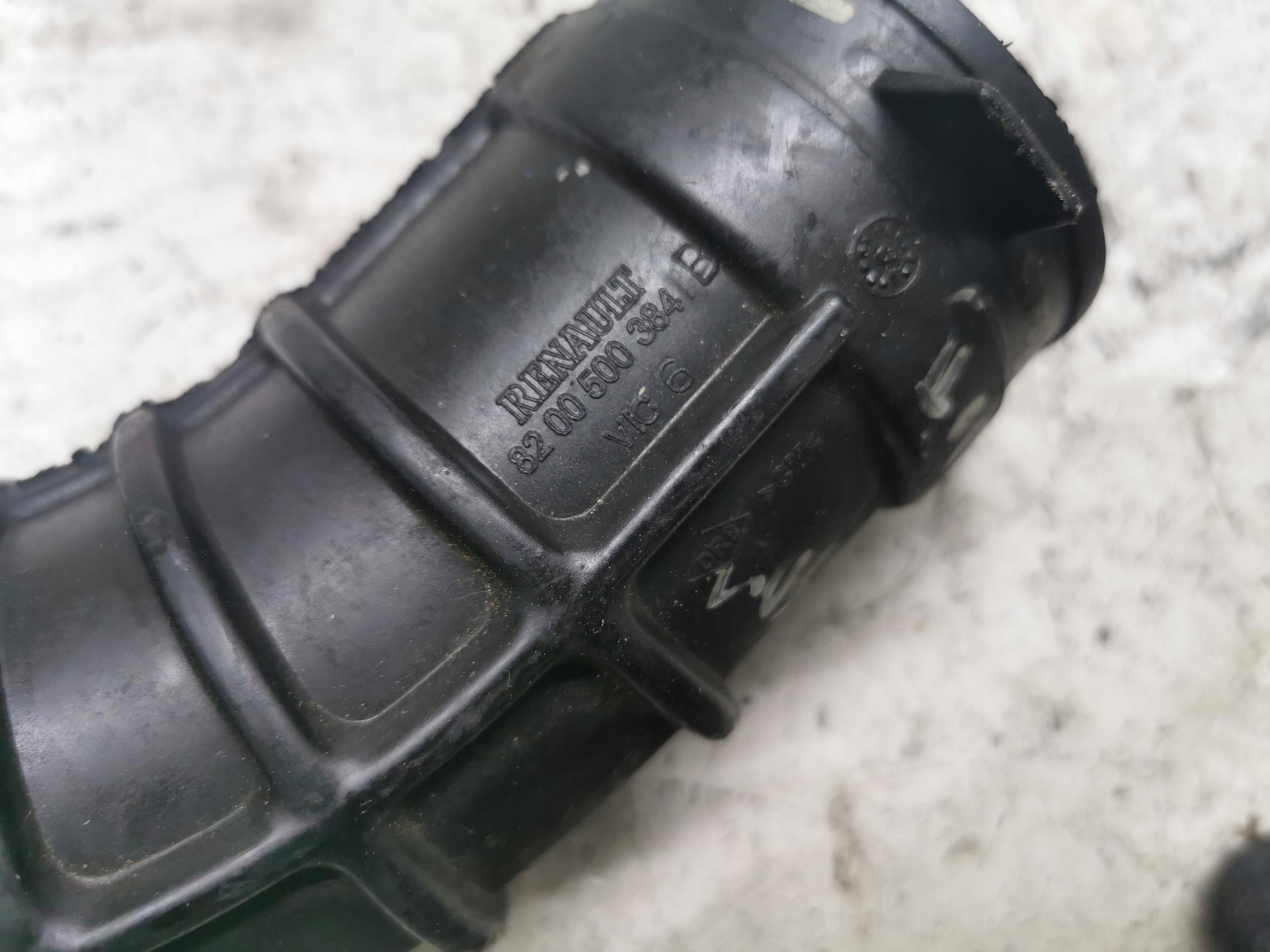 pipe air RENAULT SCENIC II 1.5DCI 8200500384