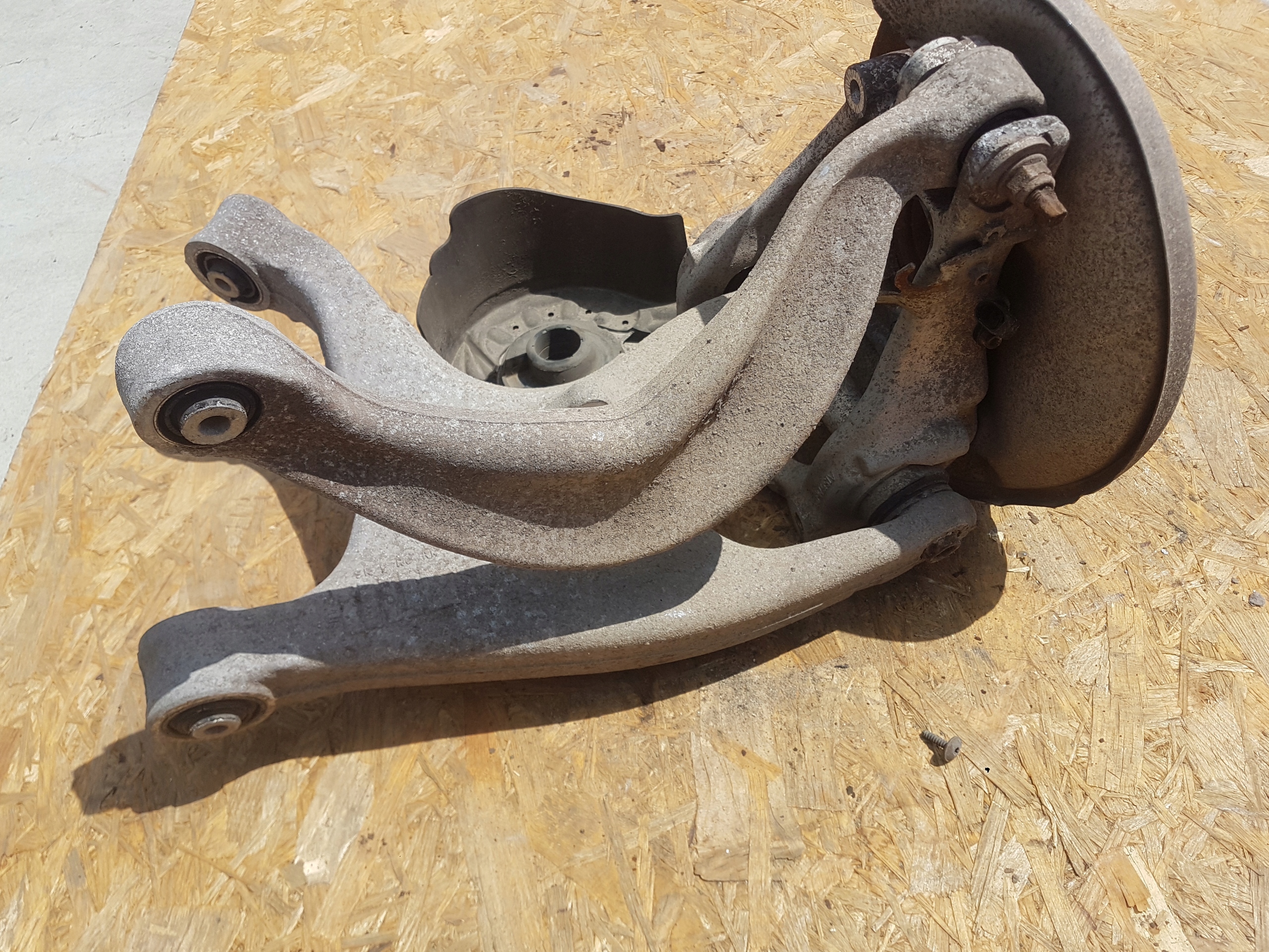 swing right rear part AUDI A6 C7 A7 Q5 8R0505312B