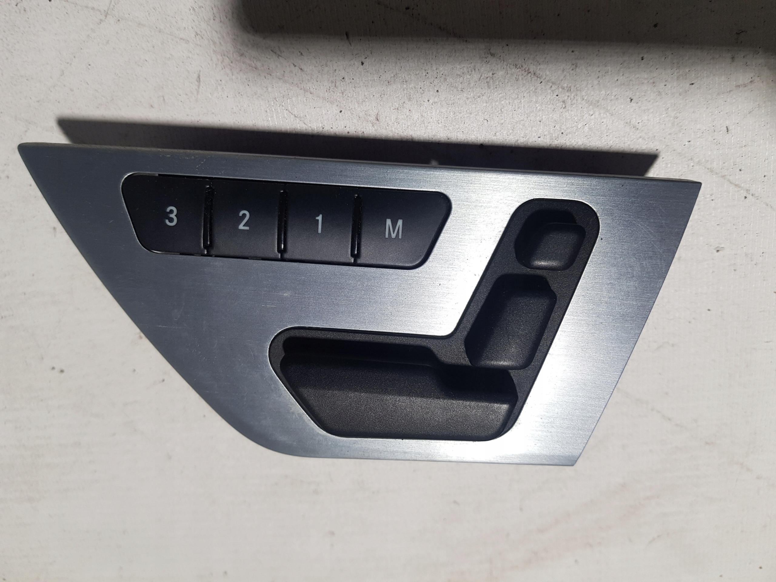 PANEL seat right MERCEDES W204 W207