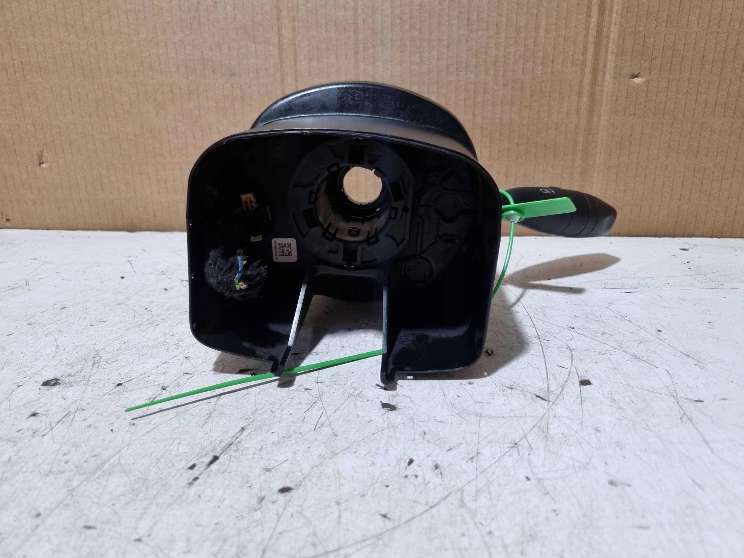 steering wheel levers and controls ring A2045408501 MERCEDES C-KLASA W204