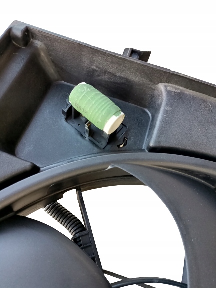 WENTYLATOR OBUDOWA CHŁODNICY HYUNDAI I20 GB 2014- Waga produktu 8 kg