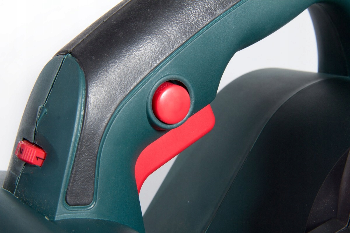 SZLIFIERKA TAŚMOWA 810W TRYTON Kod producenta TMT810