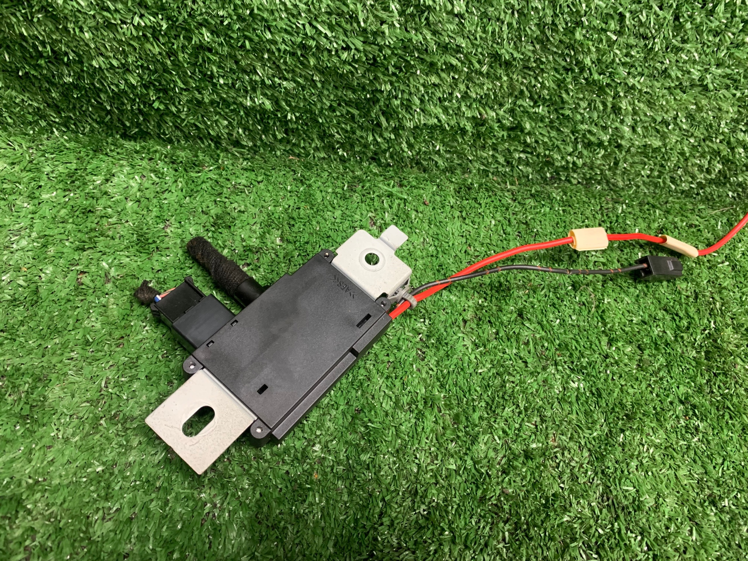 CHRYSLER 300C modul zesilovač ANTENY 05081032AG