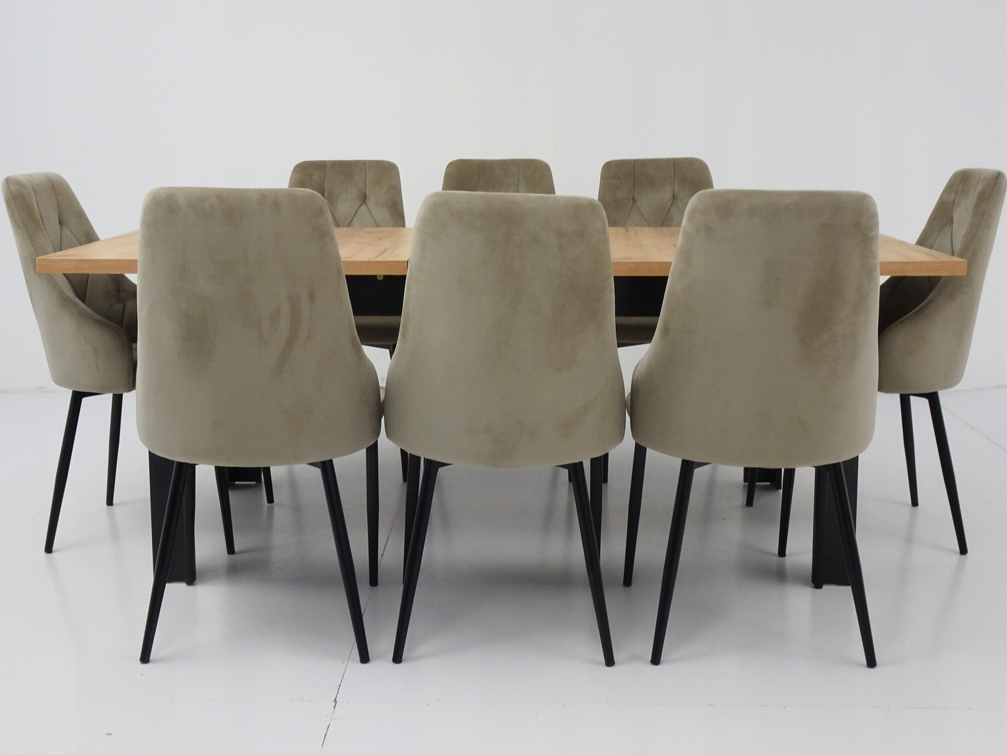 Rozkładany stół do 2 m blat DĄB CRAFT i 8 KUBEŁKOWYCH krzeseł DO SALONU Marka Grande Meble