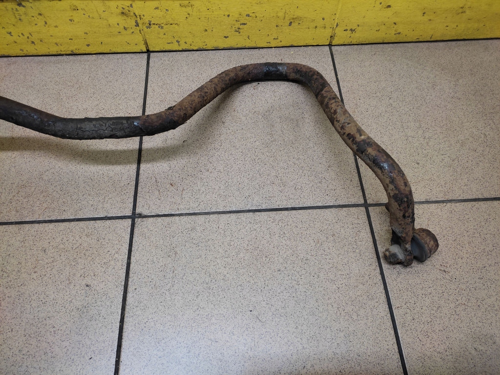 MITSUBISHI PAJERO 3 3.2 DID STABILIZATOR heck
