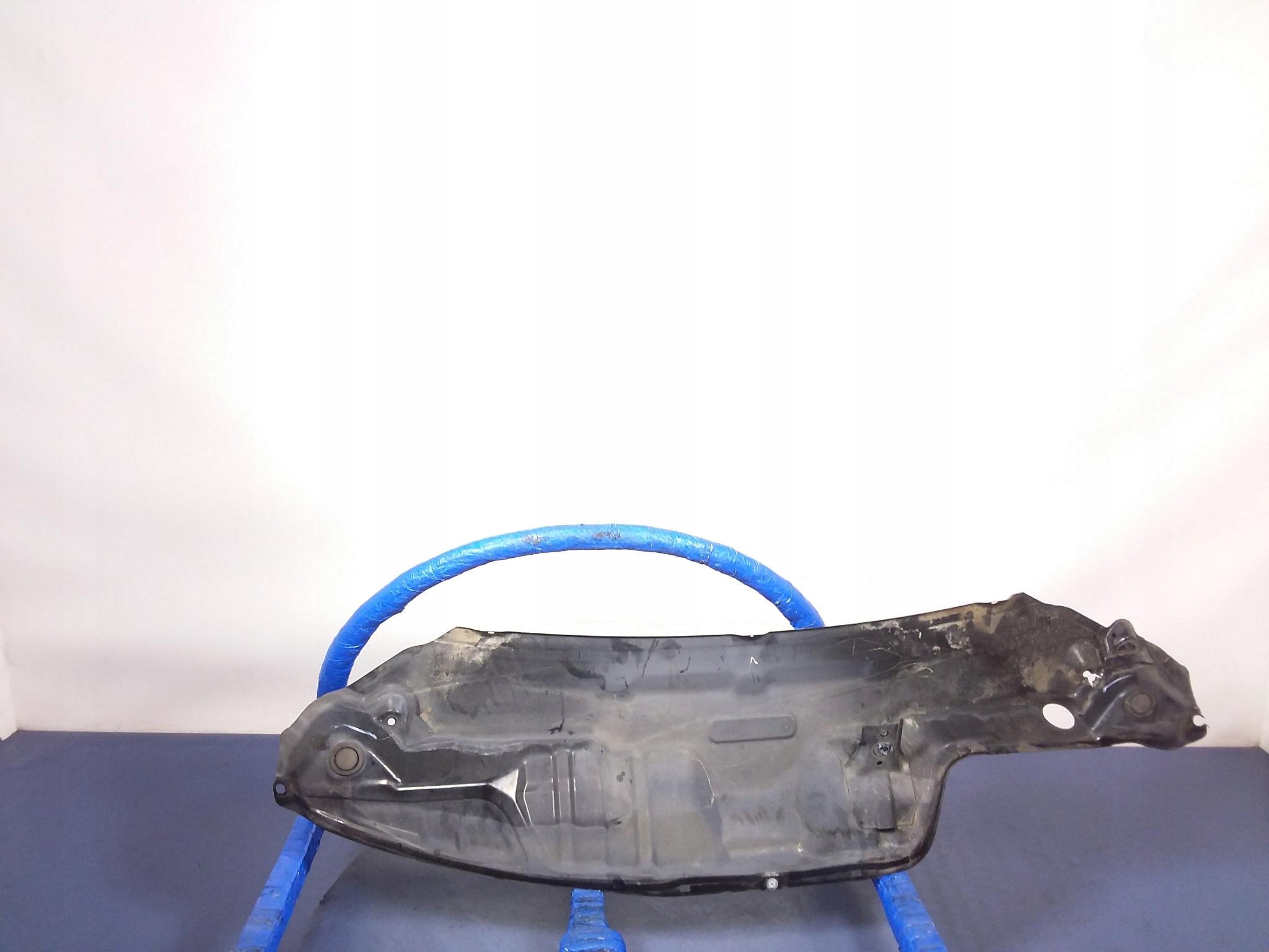 KIA VENGA ОБЛИЦУЕТ НИЖНИЙ МЕТАЛЛ