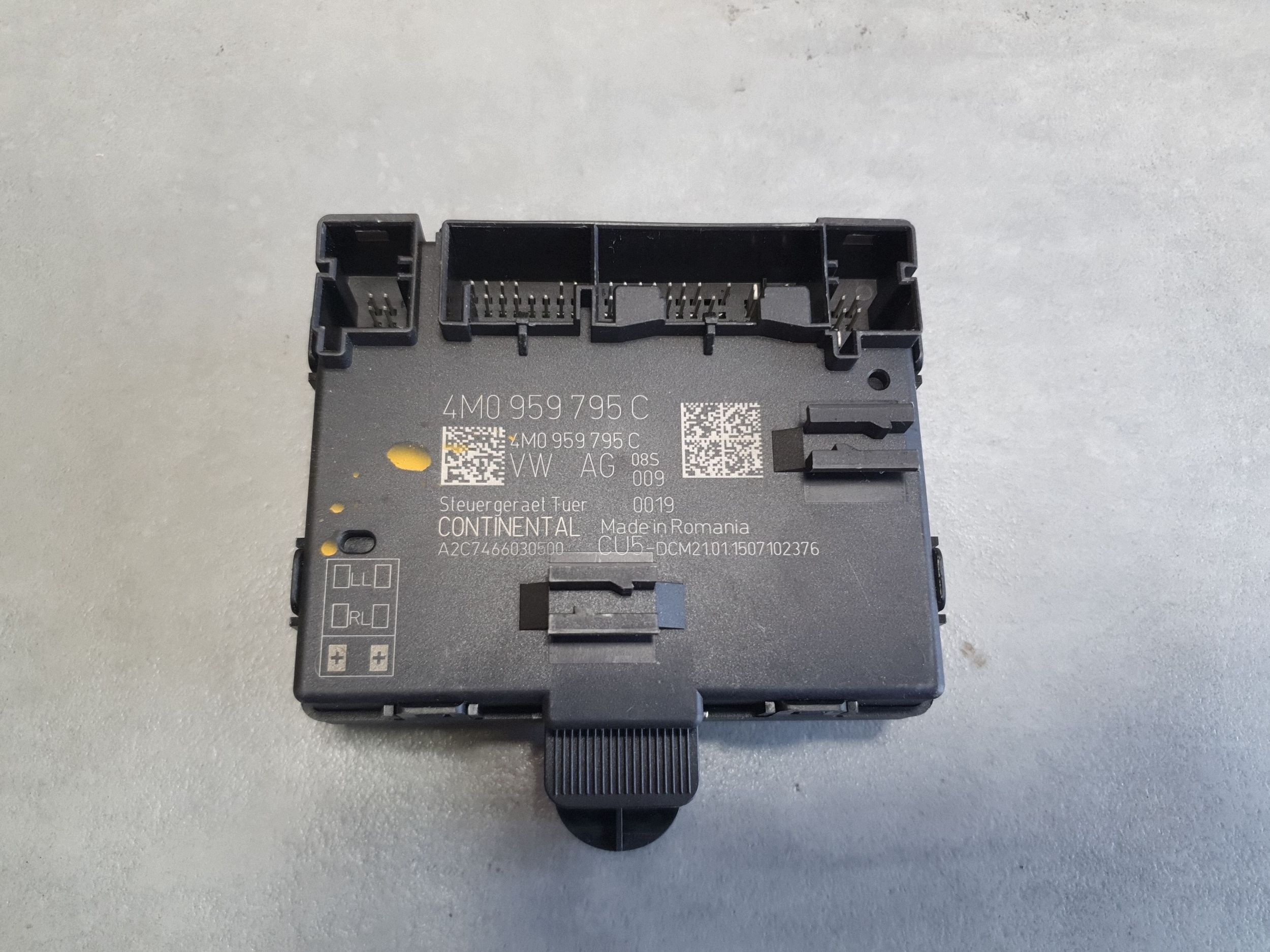 Audi Q7 4M module door left rear part 4M0959795C