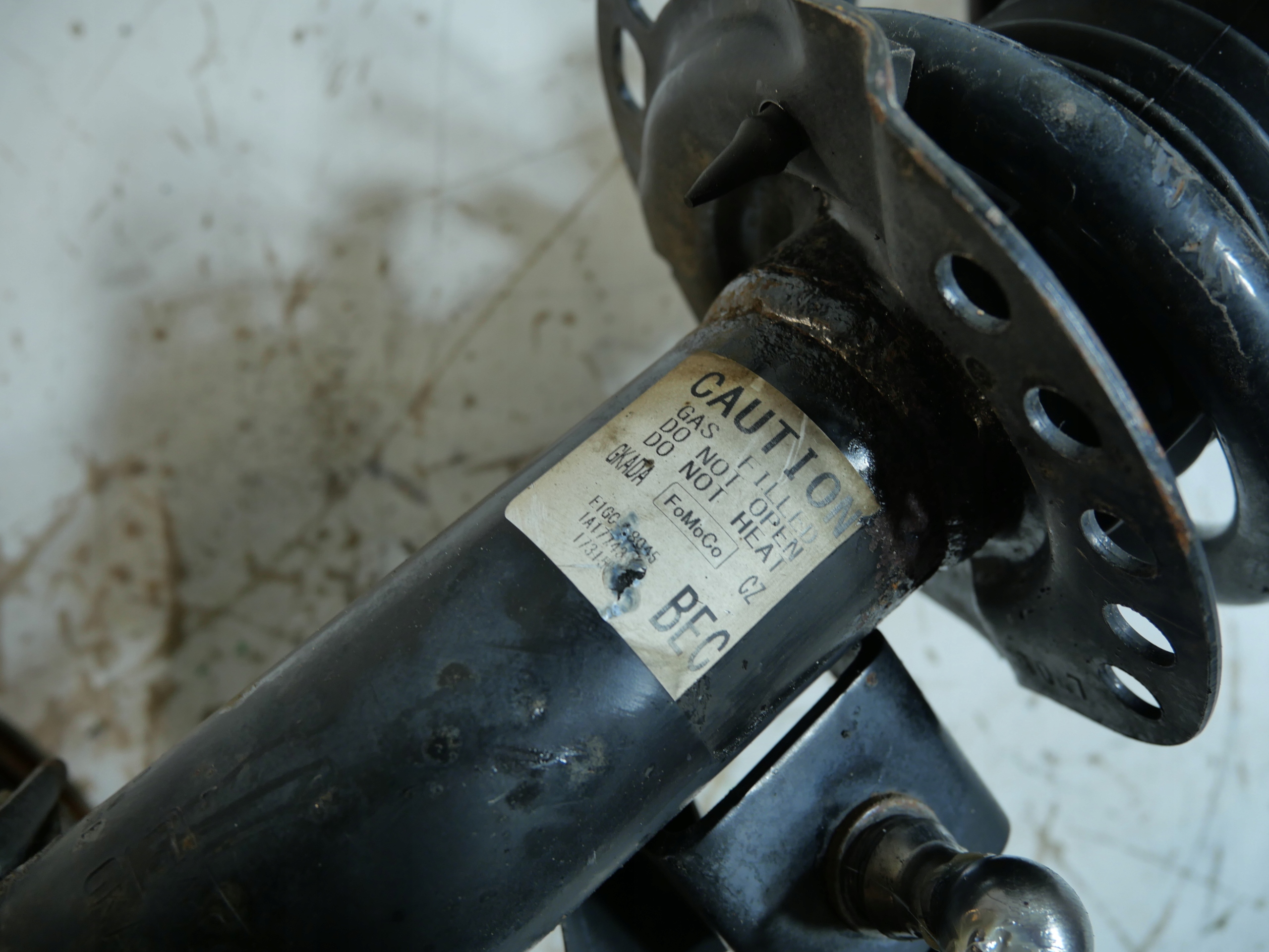 McPherson swing shock absorber FORD S-MAX