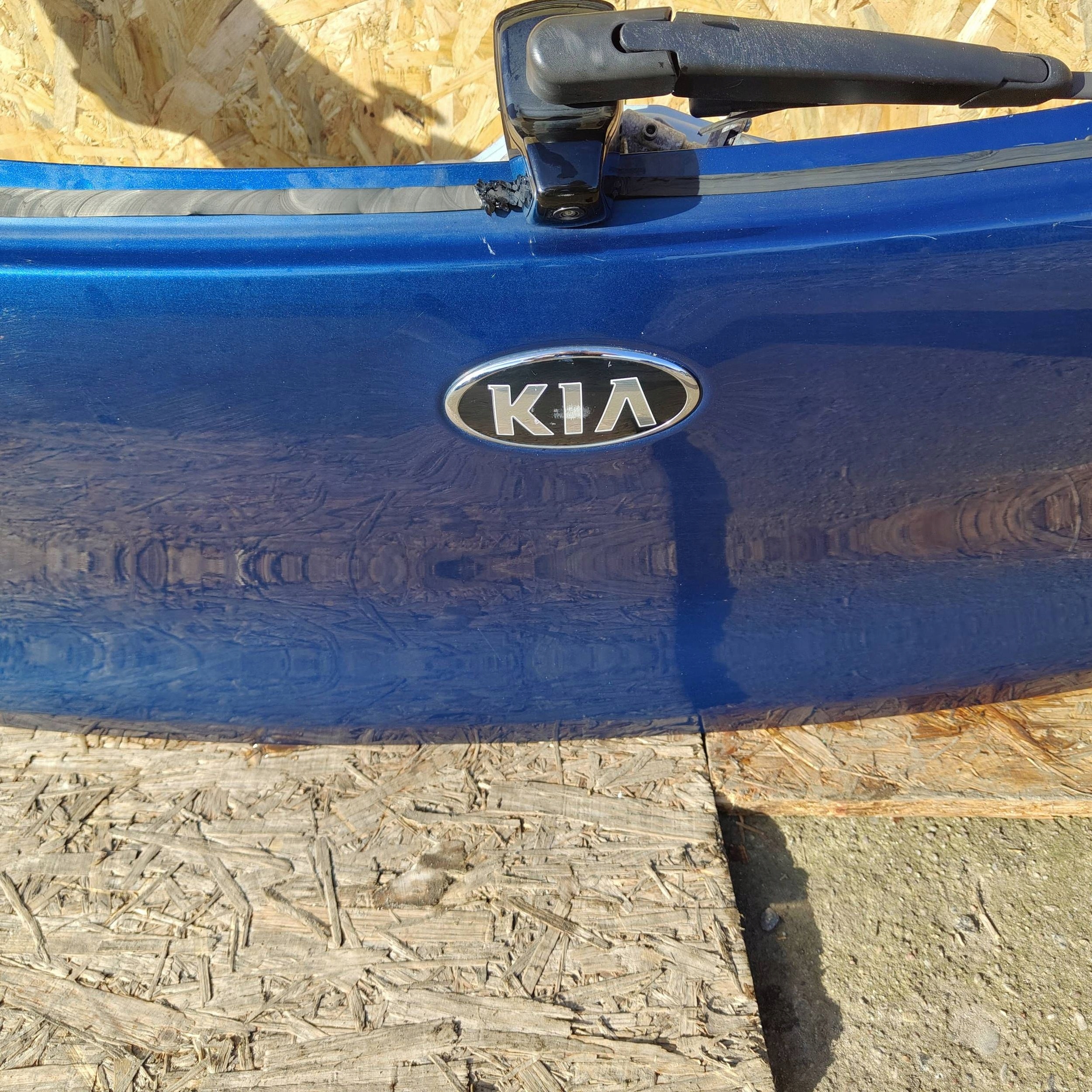 trunk door boot rear part KIA Niro kamera