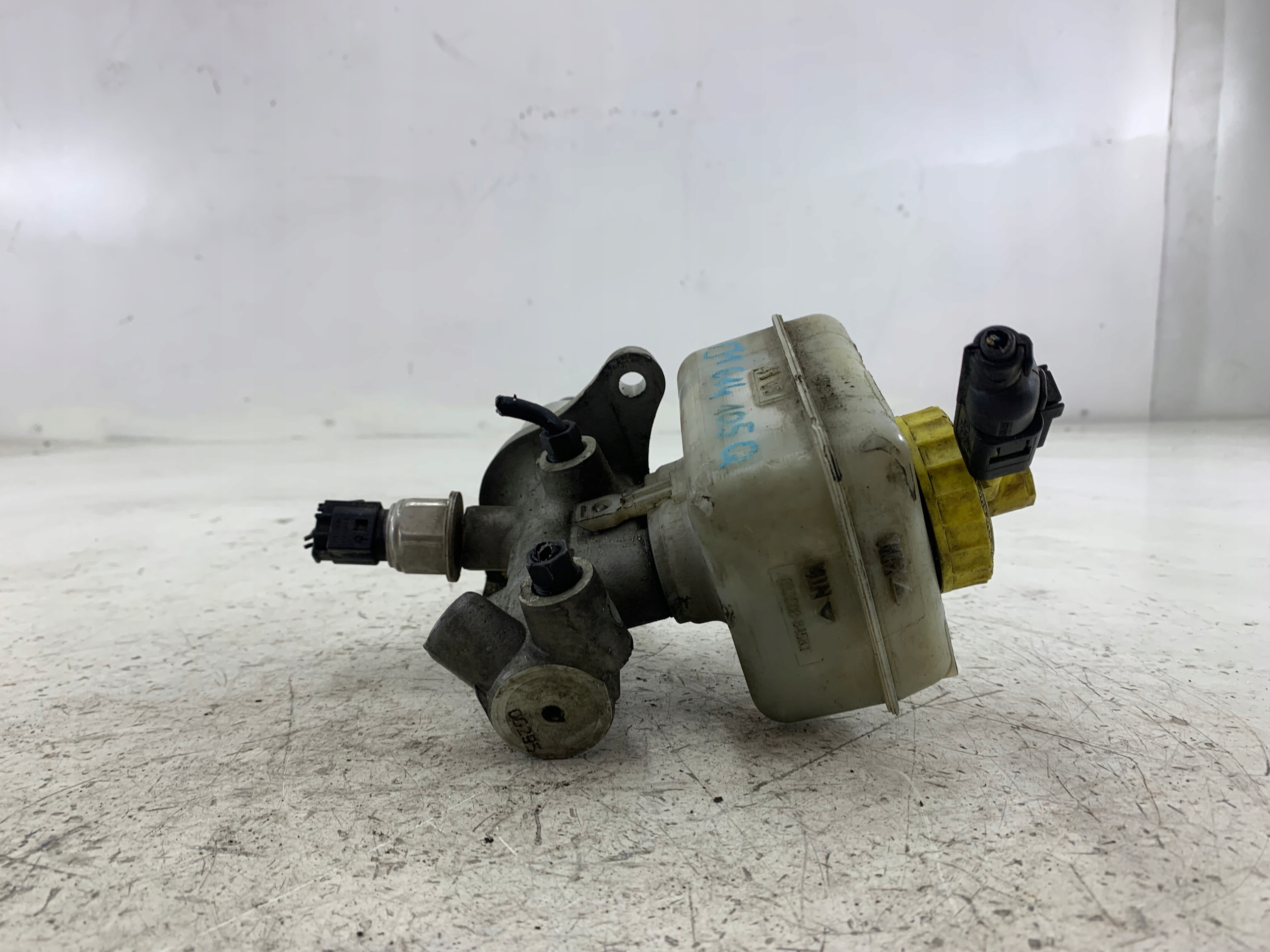 VW GOLF IV Servofreno Z con sensore 1J1614105Q