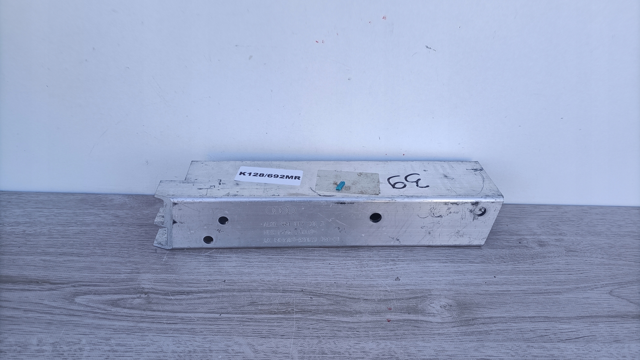 left beam tip rear part part AUDI Q5 8R 8R0807331B sider K128/692MR